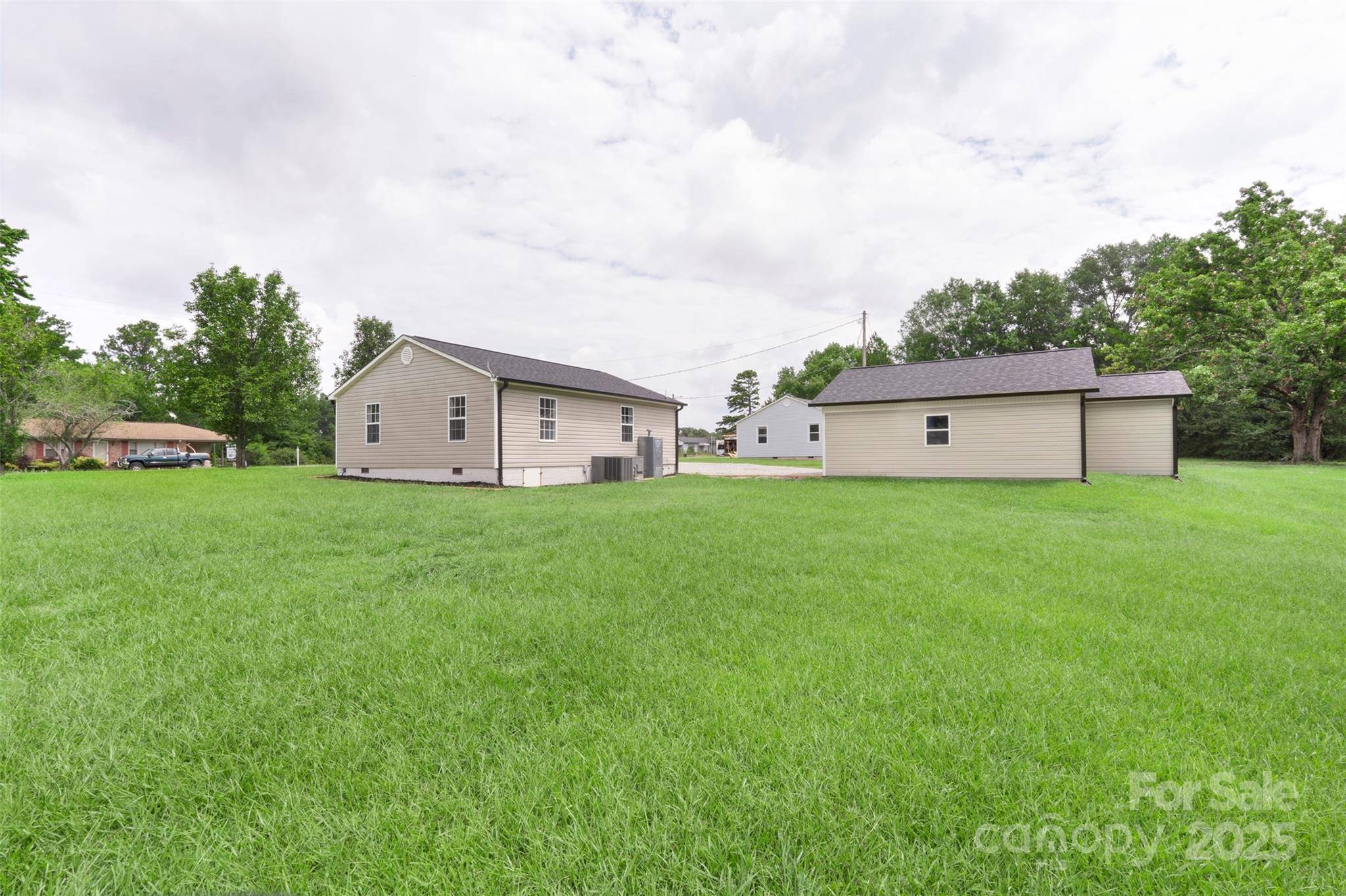 Lancaster, SC 29720,3114 Taxahaw RD