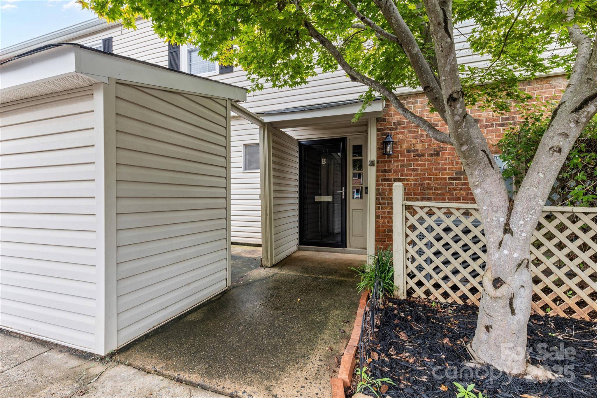 Charlotte, NC 28210,5909 Quail Hollow RD #B