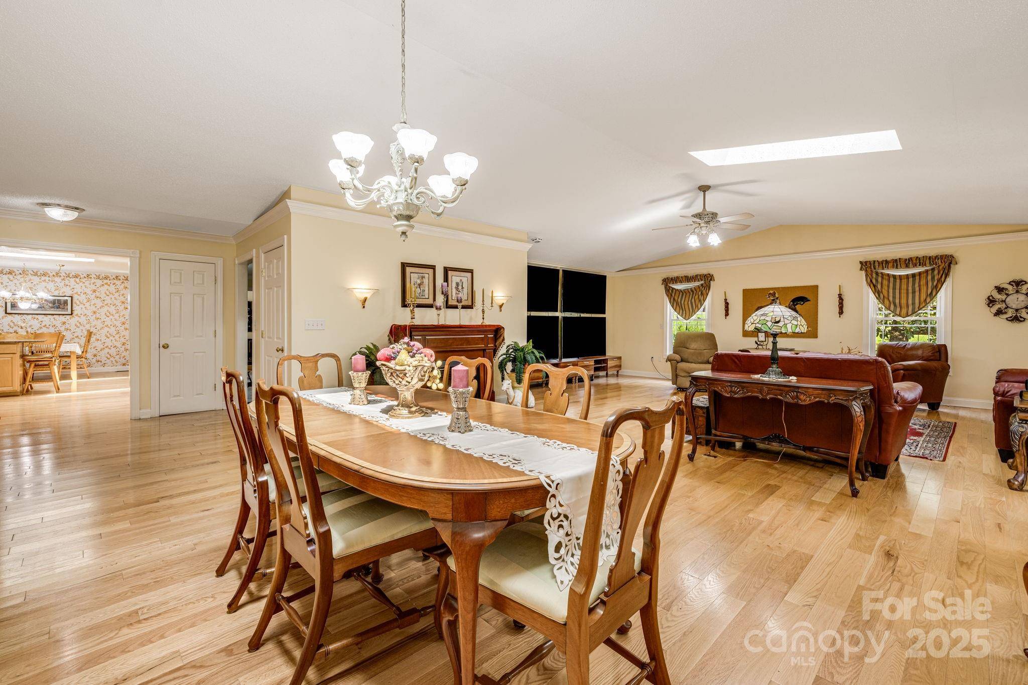 Hendersonville, NC 28792,350 Old Sunset Hill RD