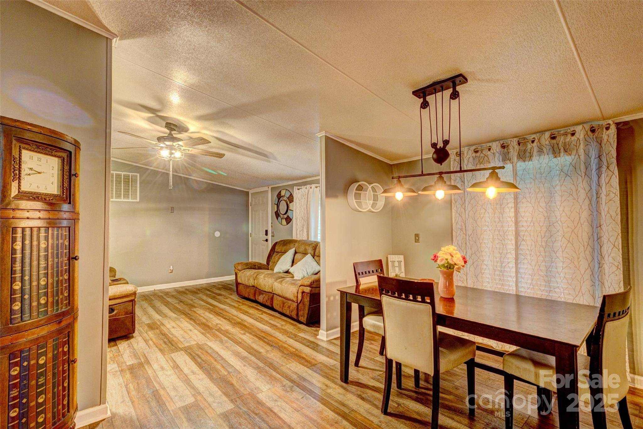 Crouse, NC 28033,2006 Kollege LN