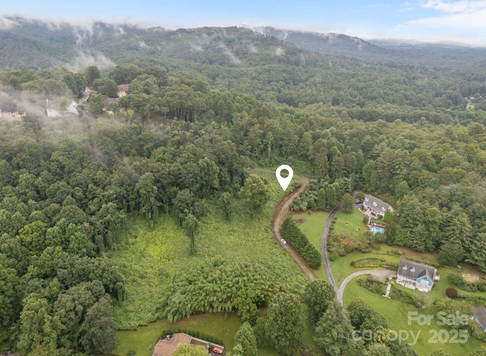 Hendersonville, NC 28791,111 Stirling LN