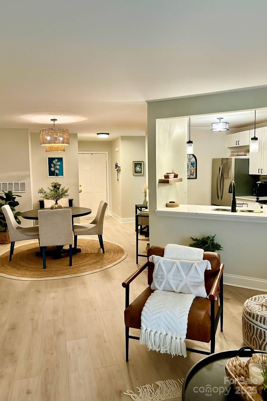 Charlotte, NC 28210,2536 Stradbrook DR