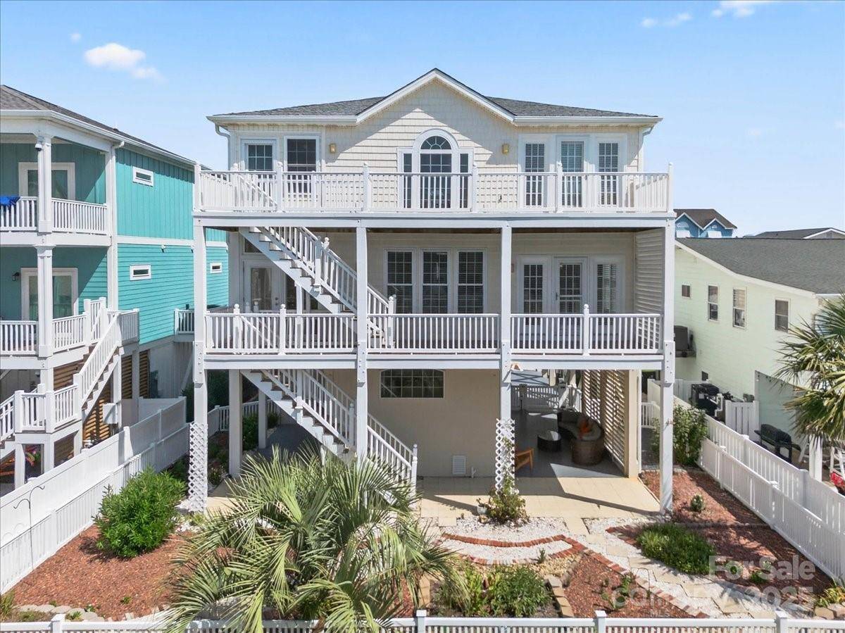 Ocean Isle, NC 28469,114 E Second ST