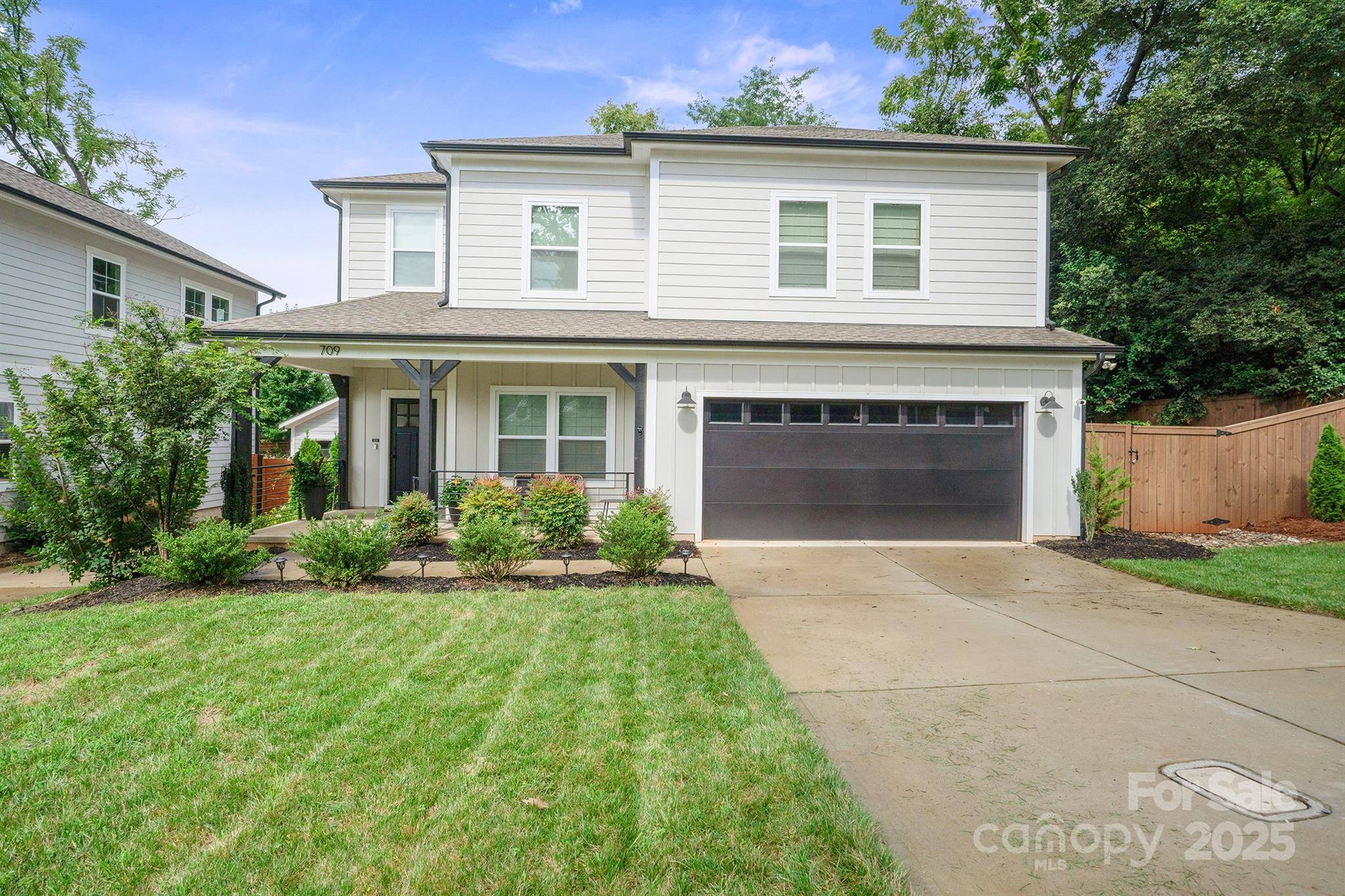 Charlotte, NC 28208,709 Tennyson DR