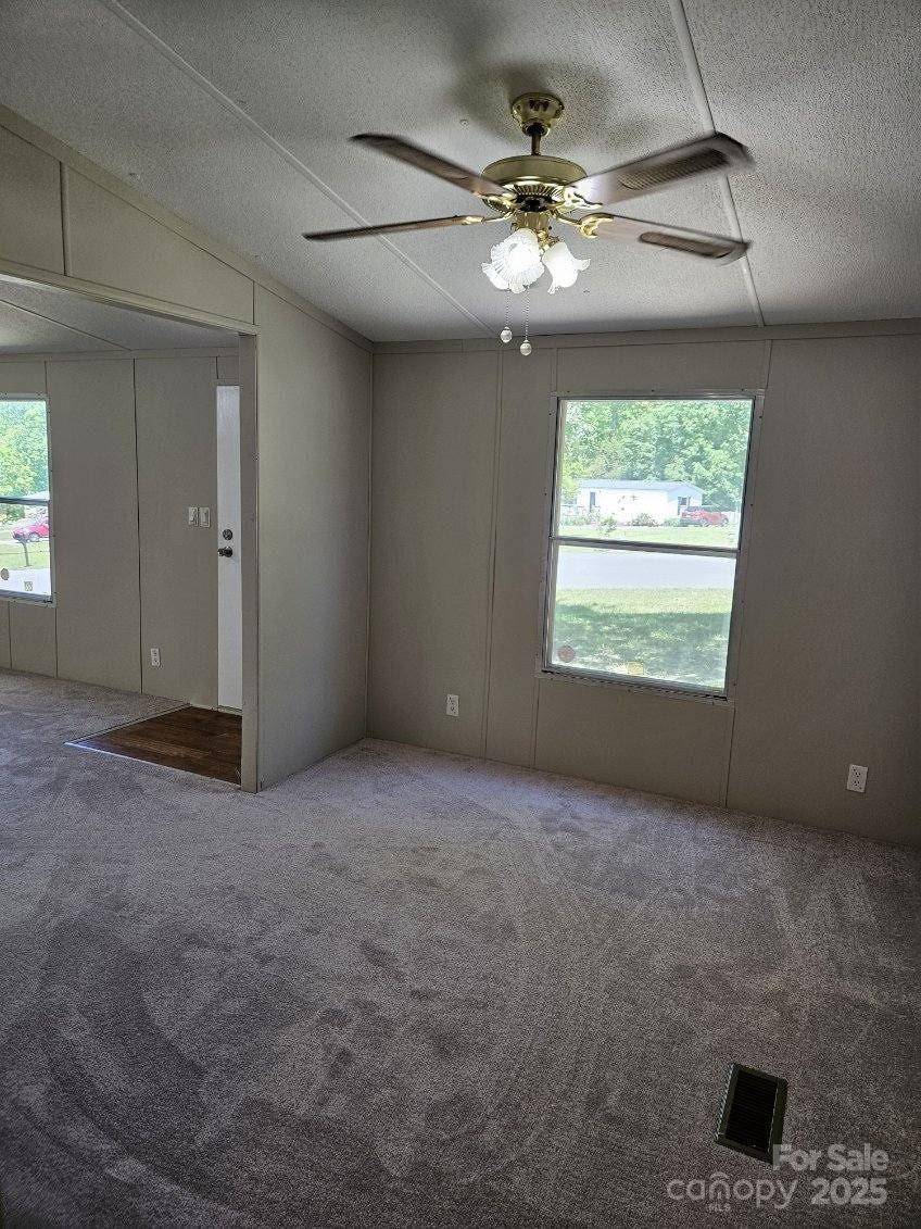 Kings Mountain, NC 28086,142 crown CT