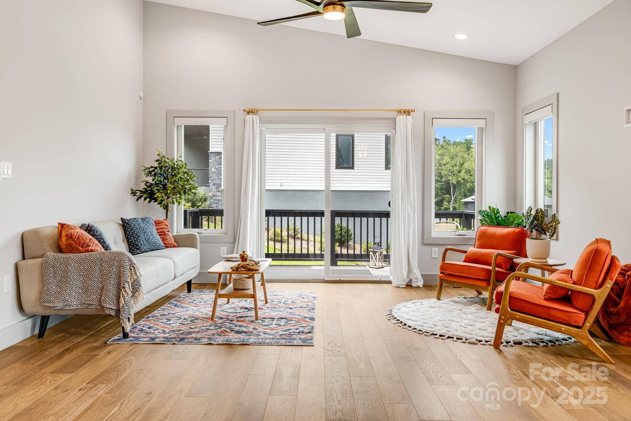 Asheville, NC 28806,214 Torch Light WAY