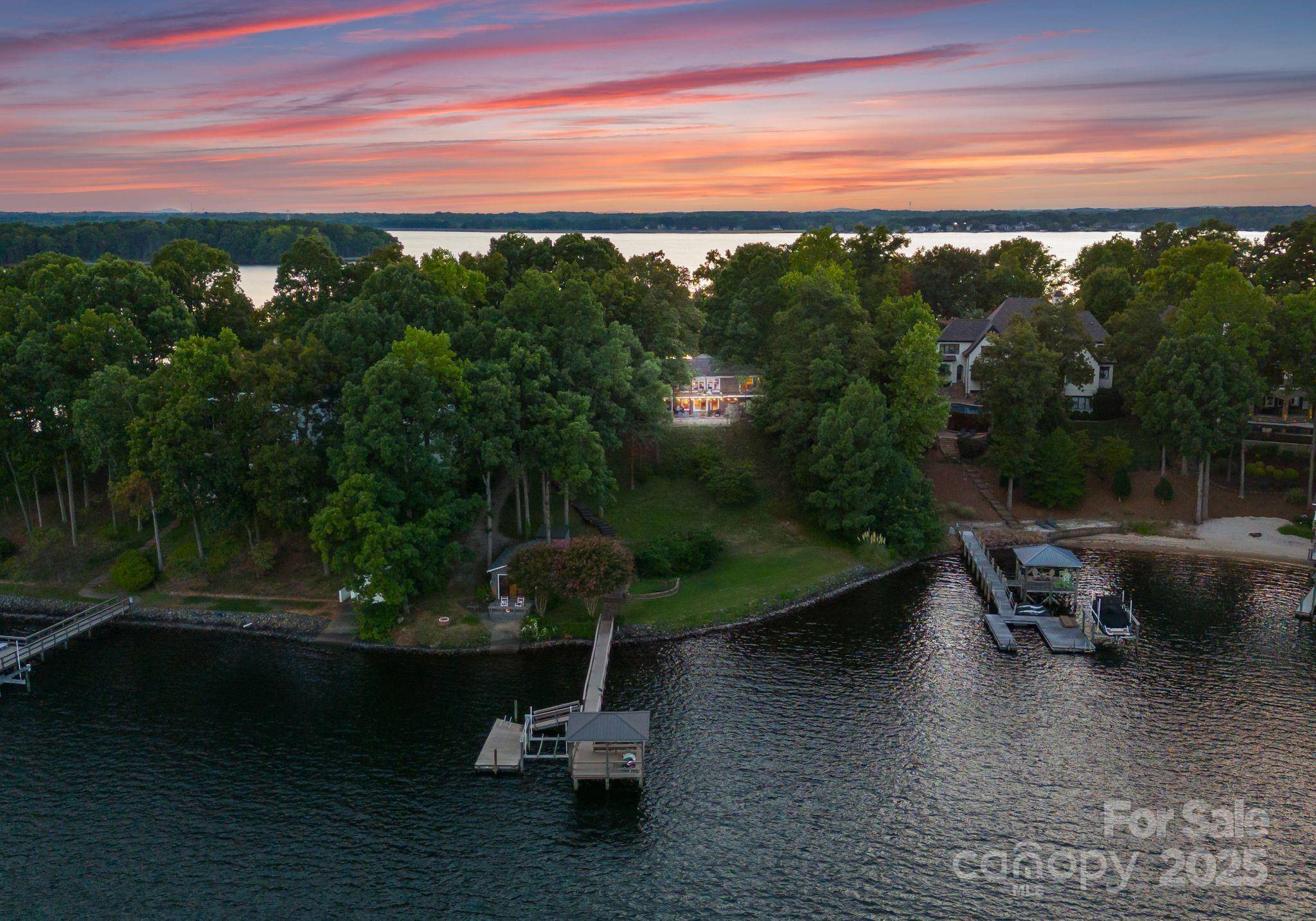 Cornelius, NC 28031,16318 Belle Isle DR