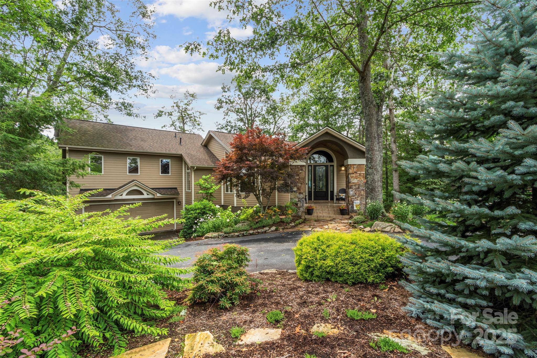 Burnsville, NC 28714,33 Short Snort CT