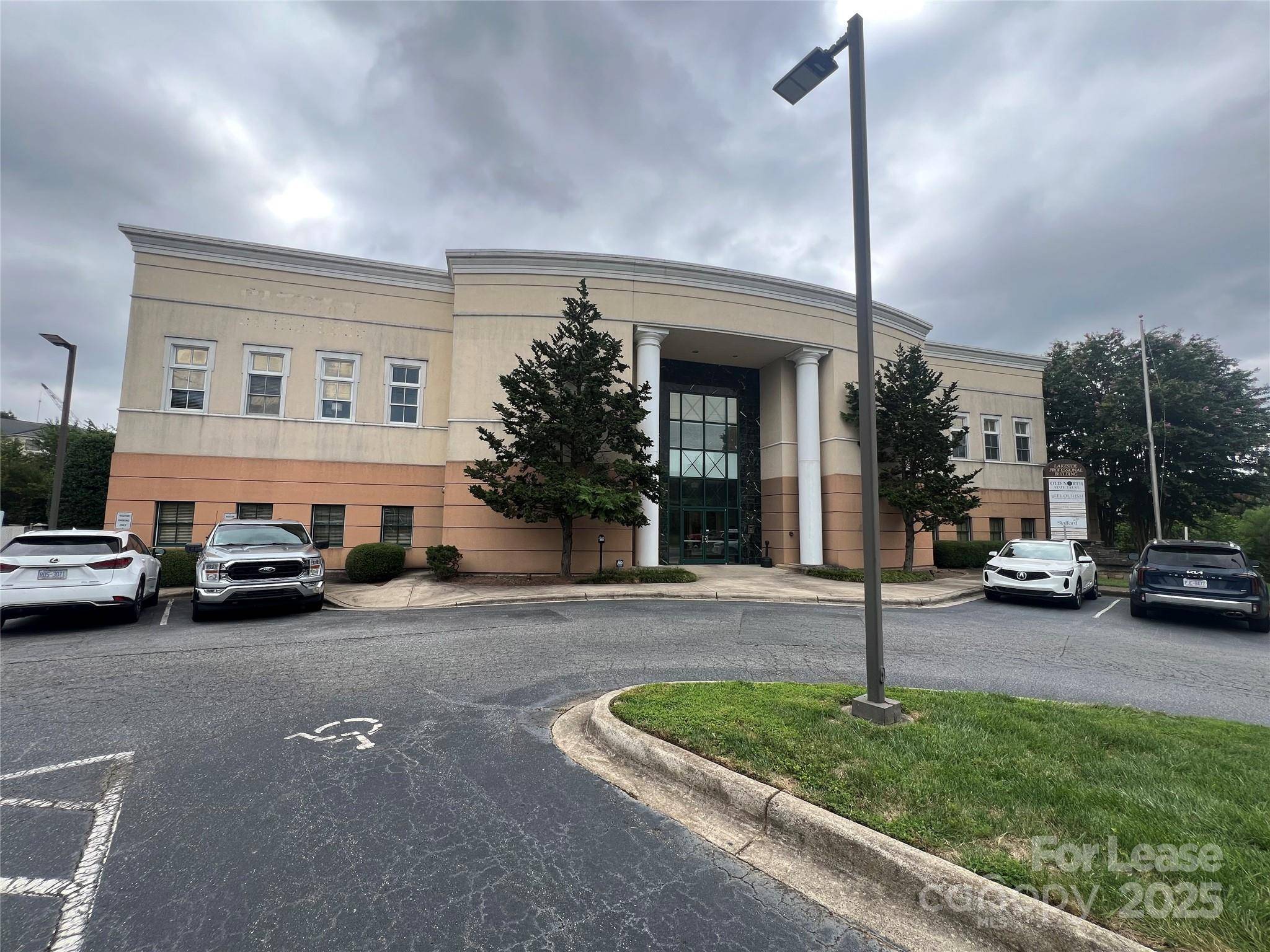 Mooresville, NC 28117,121 Rolling Hill RD