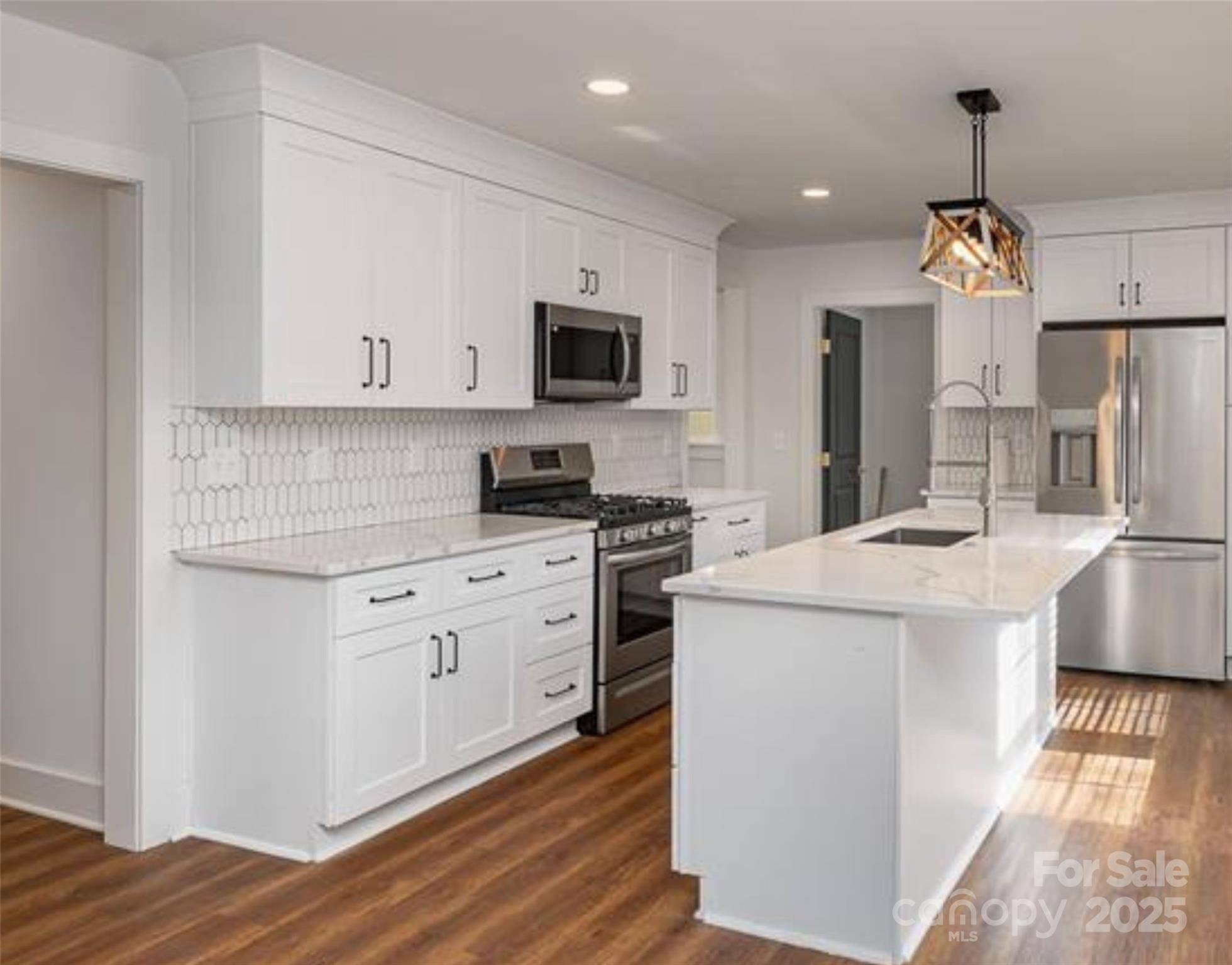 Charlotte, NC 28216,2104 St Mark ST