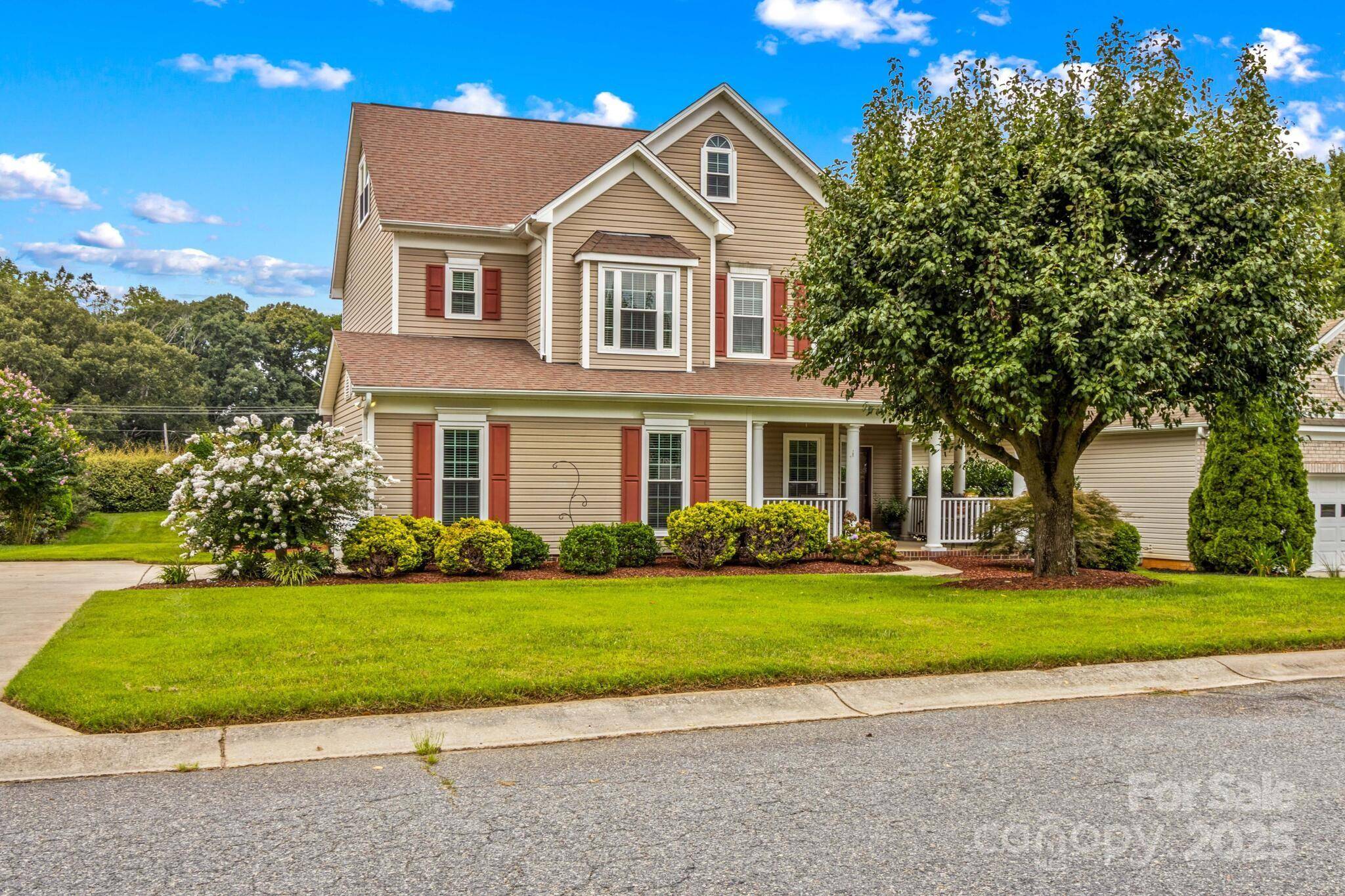 Mooresville, NC 28115,124 Elizabeth Hearth RD