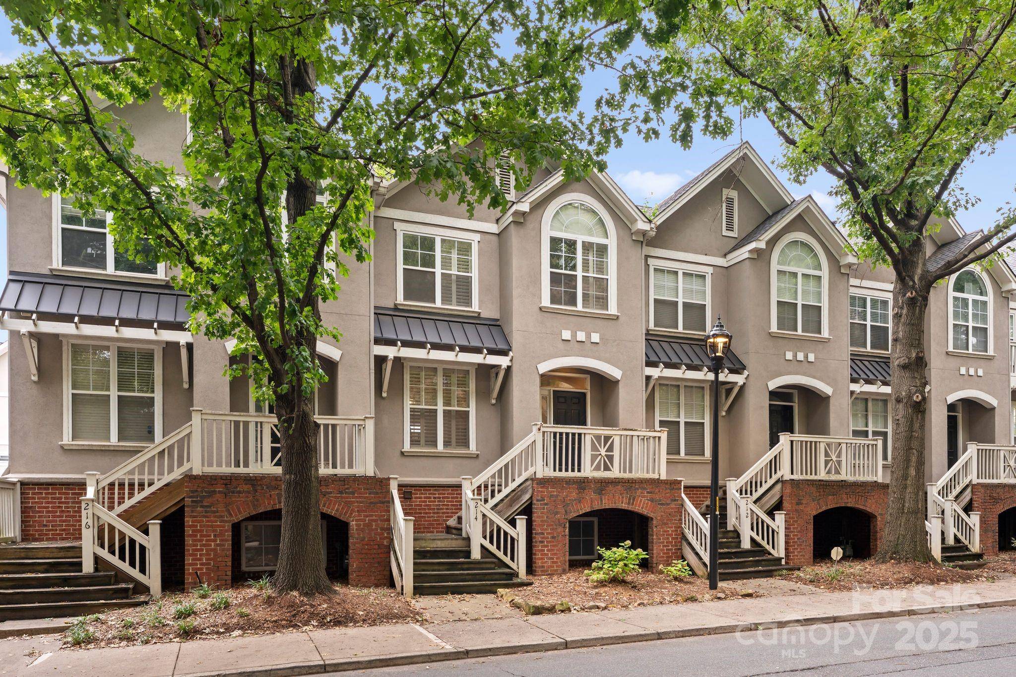 Charlotte, NC 28202,214 S Cedar ST