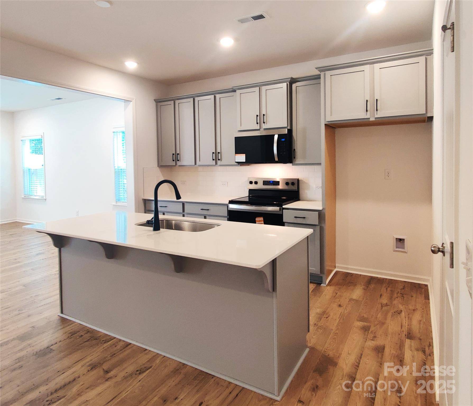 Charlotte, NC 28206,2110 Edison ST