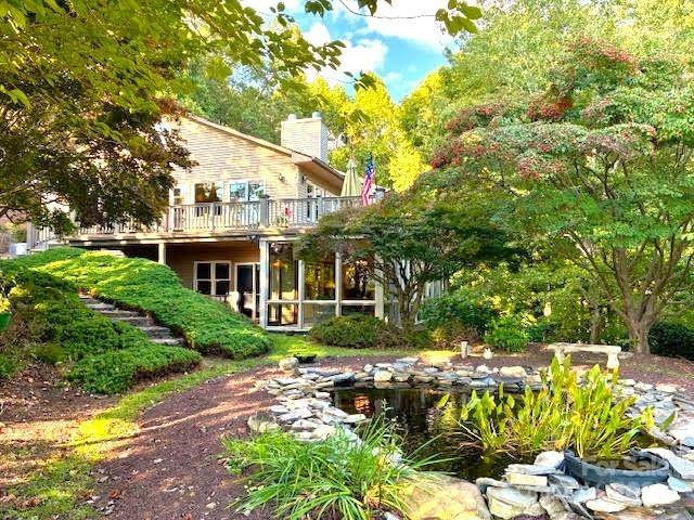 Hendersonville, NC 28739,2240 E Cumming Woods LN