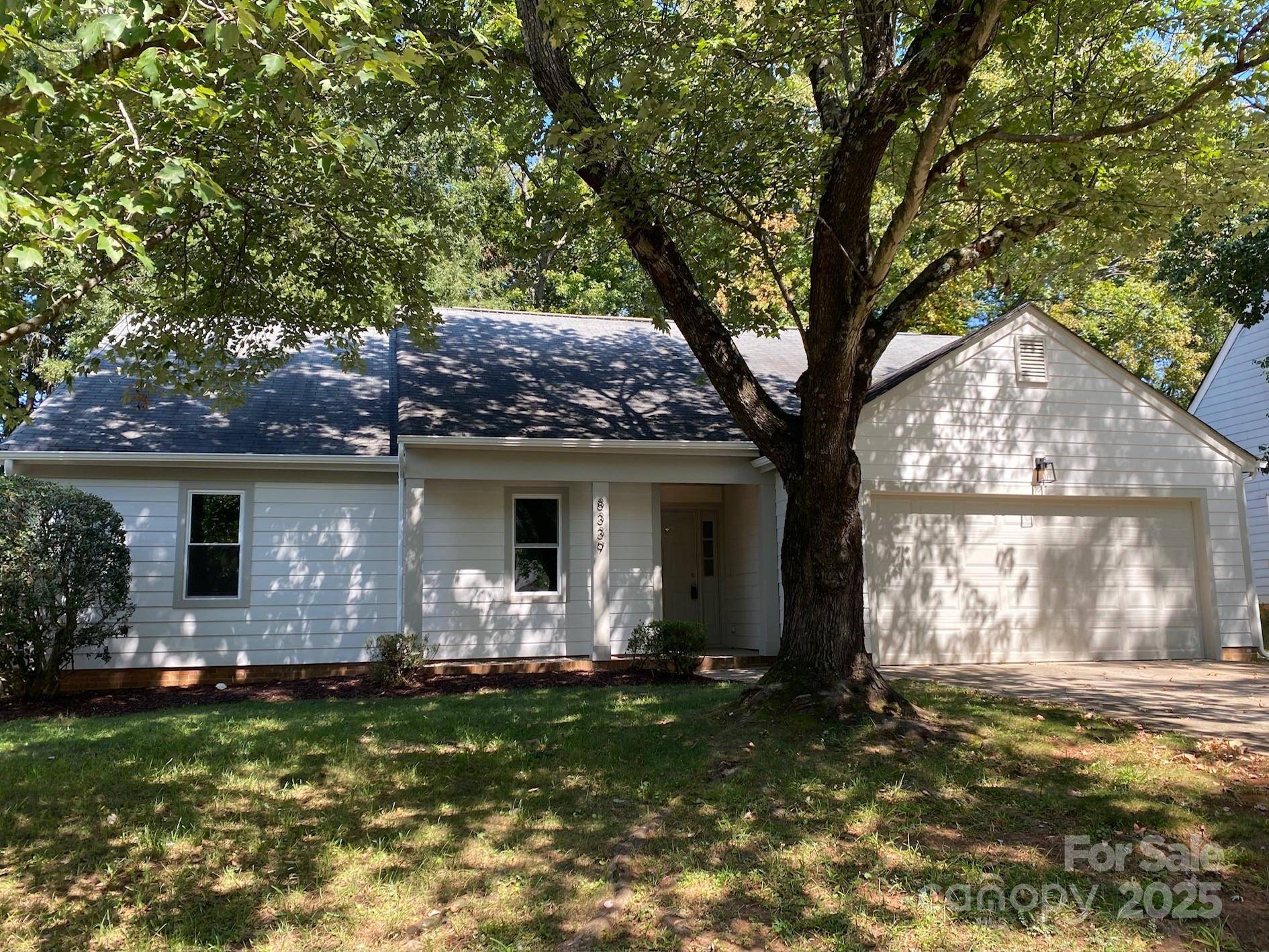 Charlotte, NC 28227,8339 Houndstooth DR