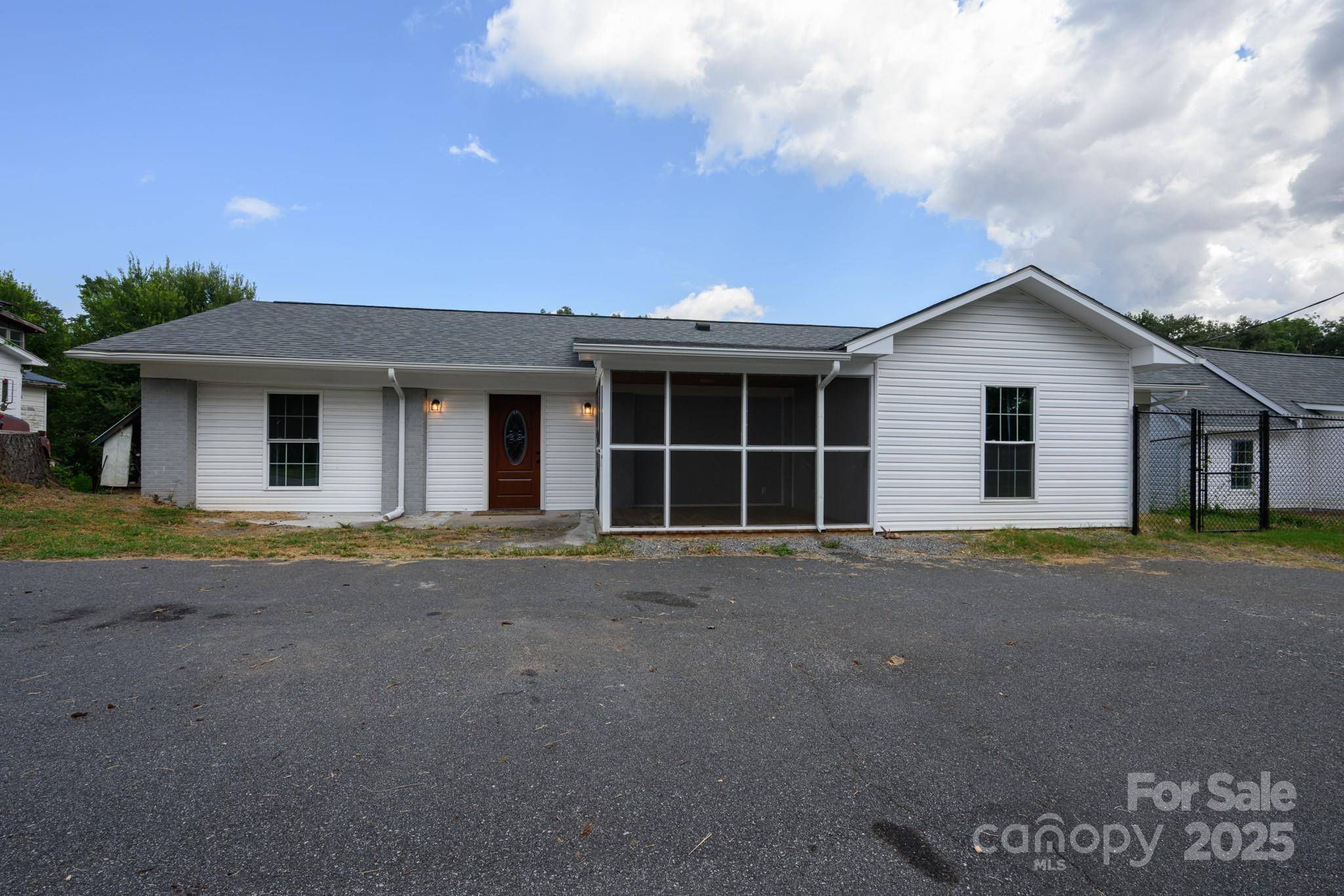 Union Mills, NC 28167,6474 Hudlow RD