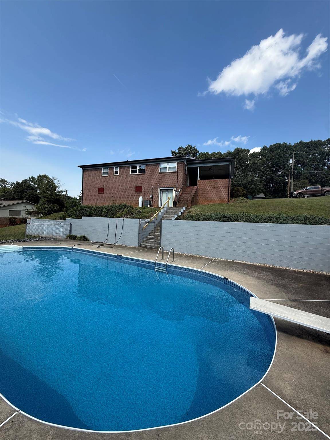 Valdese, NC 28690,815 Tron AVE NW