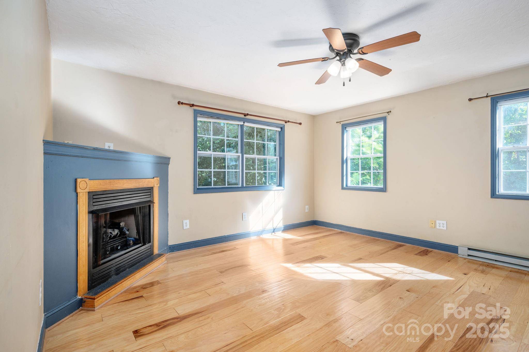 Weaverville, NC 28787,42 Anna Glenn LN