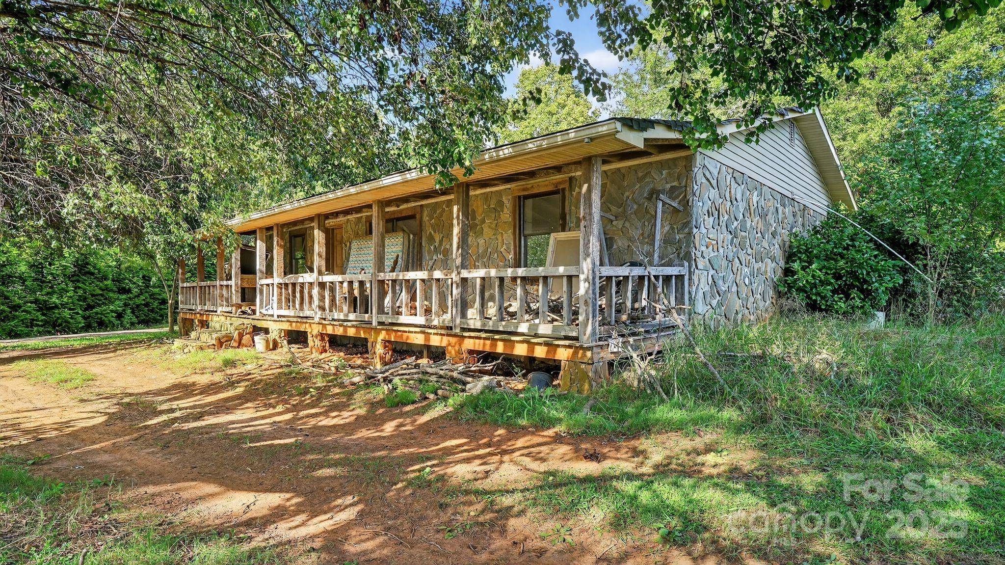 Claremont, NC 28610,3931 Crossing Creek DR