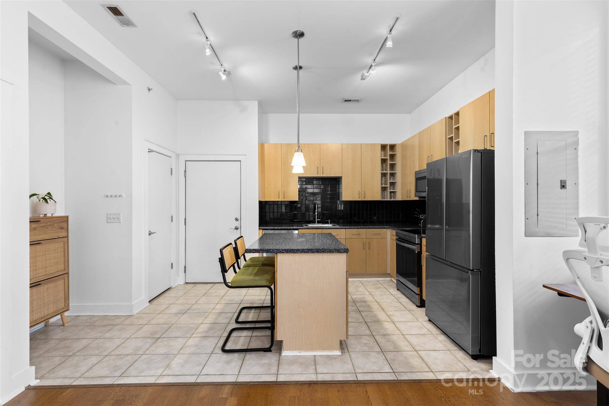 Charlotte, NC 28202,704 N Davidson ST