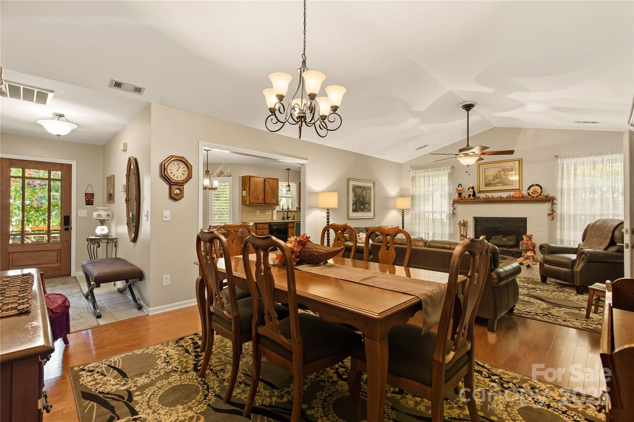 Huntersville, NC 28078,903 Southland RD