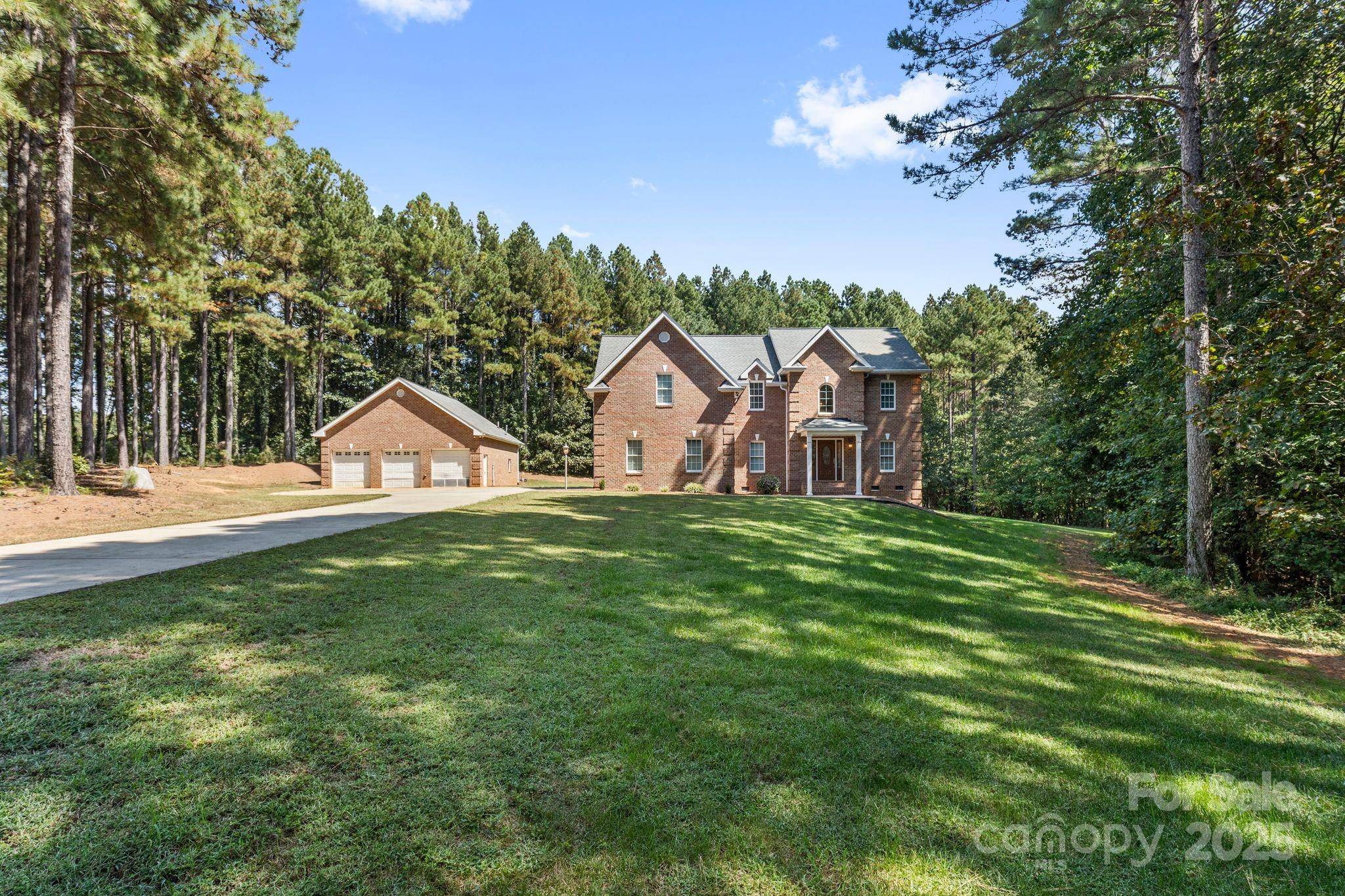 Stony Point, NC 28678,115 Fulbright RD