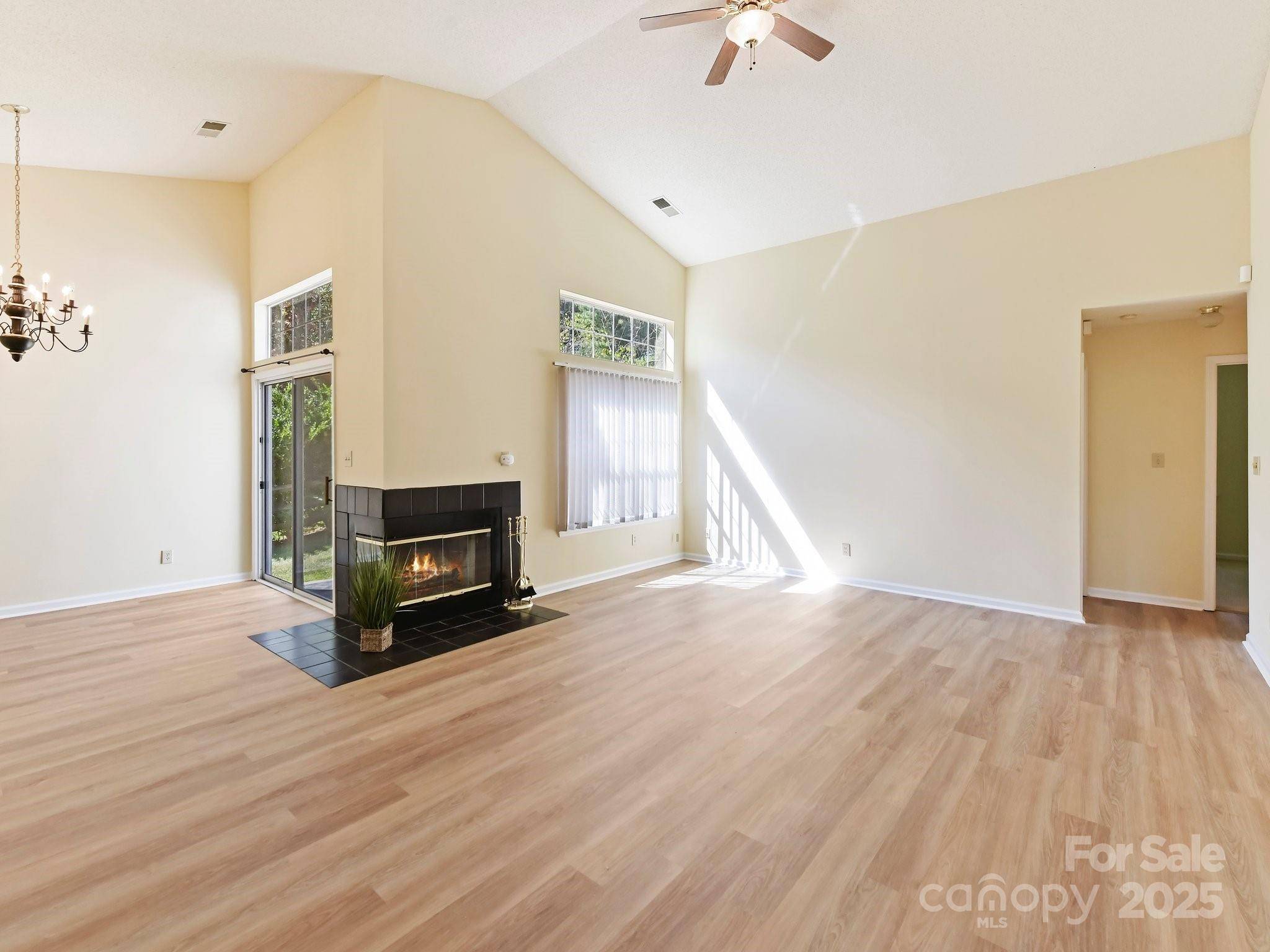 Charlotte, NC 28269,6715 Neuhoff LN