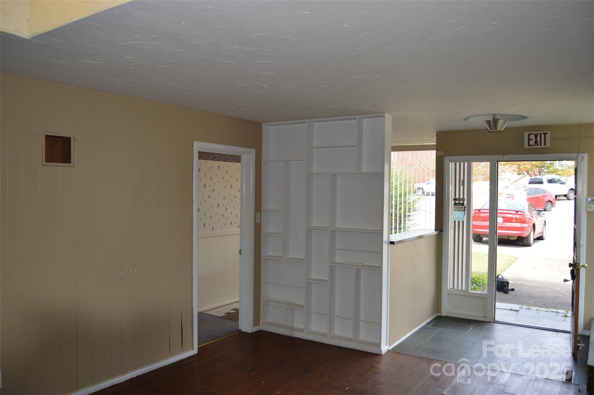 Statesville, NC 28677,120 S Tradd ST