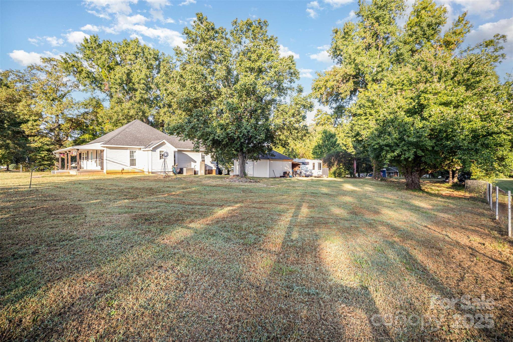 Charlotte, NC 28213,4921 W Sugar Creek RD