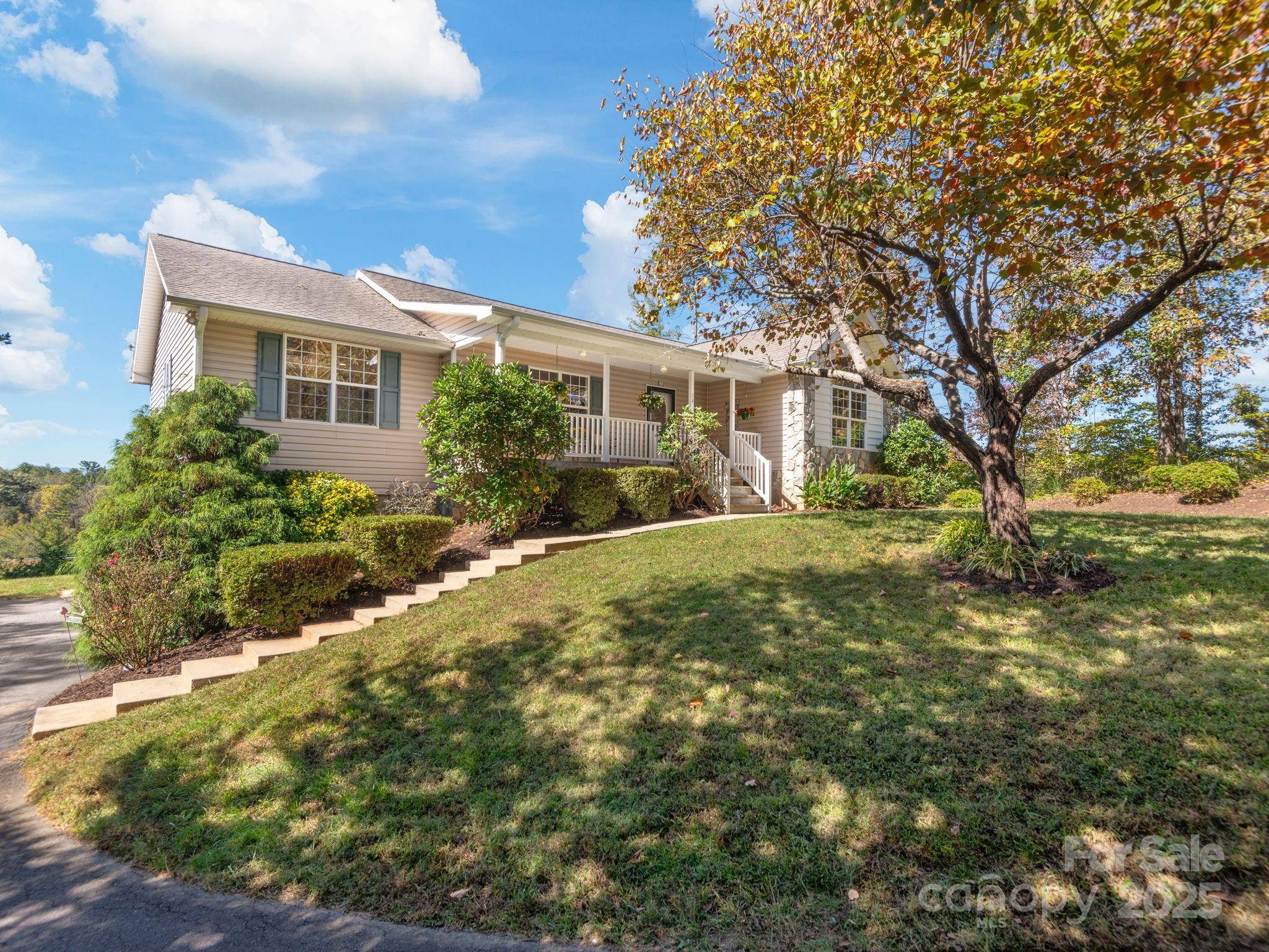 Weaverville, NC 28787,74 Red Maple DR