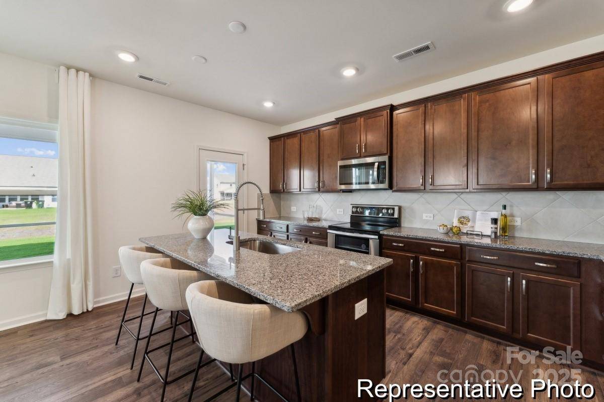 Lowell, NC 28098,1421 Allison Woods CT #73p