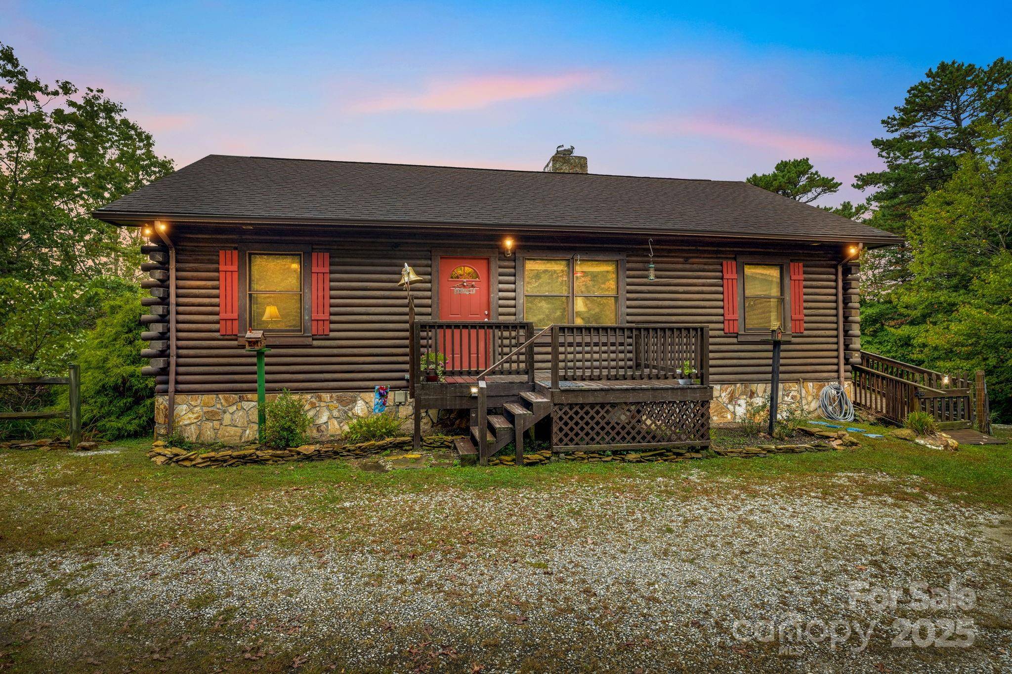 Spruce Pine, NC 28777,951 Pine Tree RD