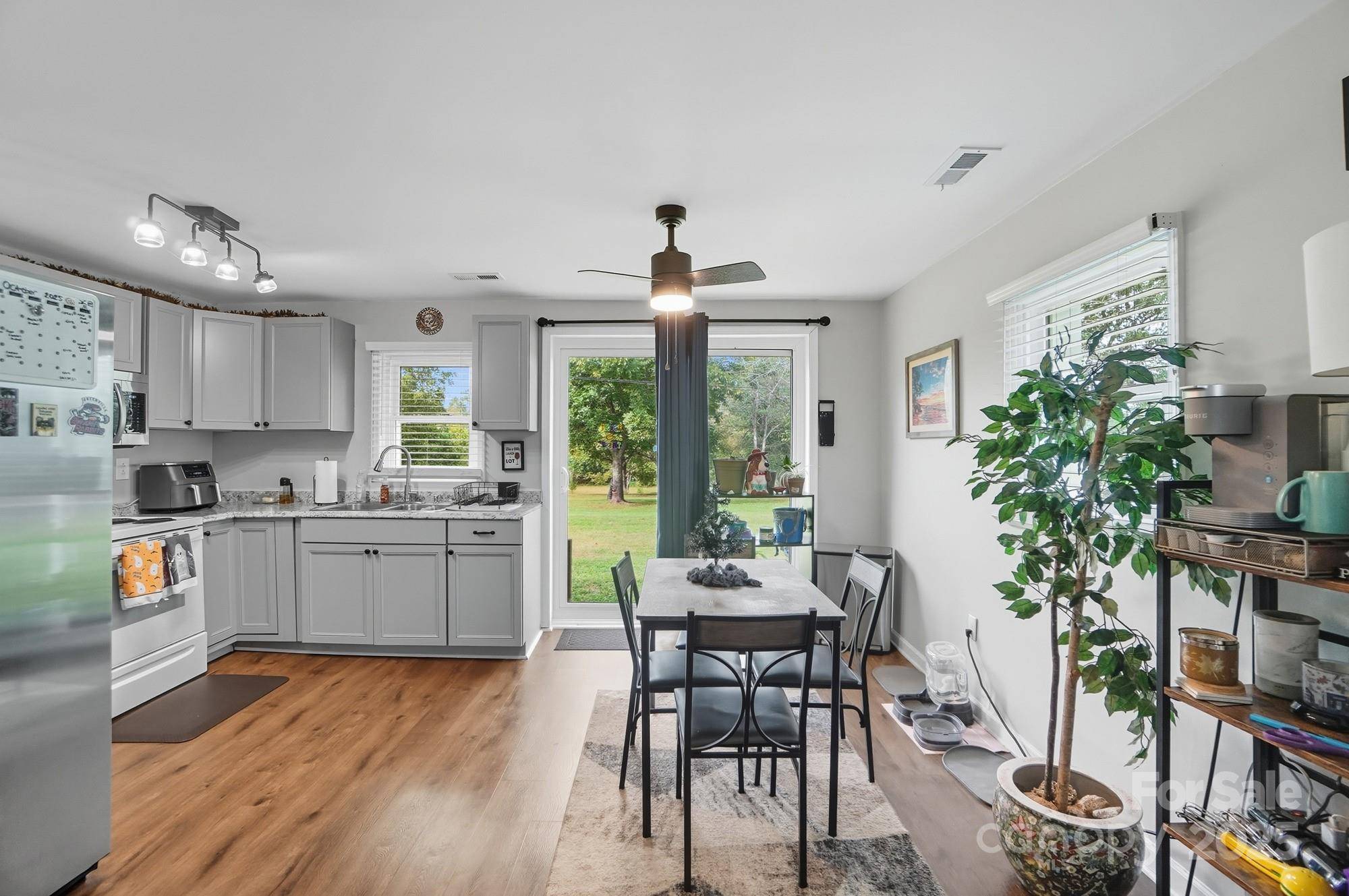 Kings Mountain, NC 28086,210 Roy Bell RD