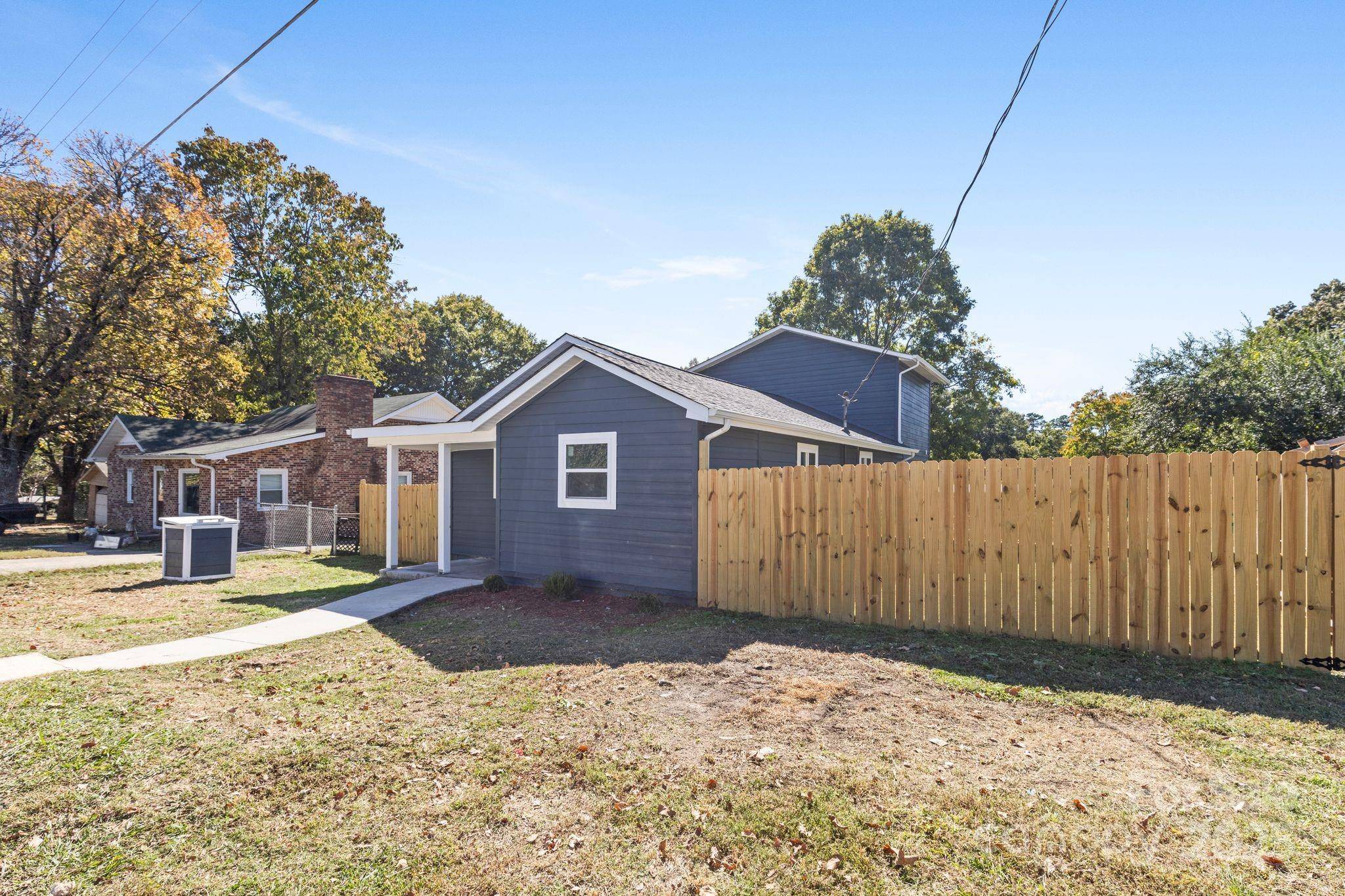 Belmont, NC 28012,104 Crest ST