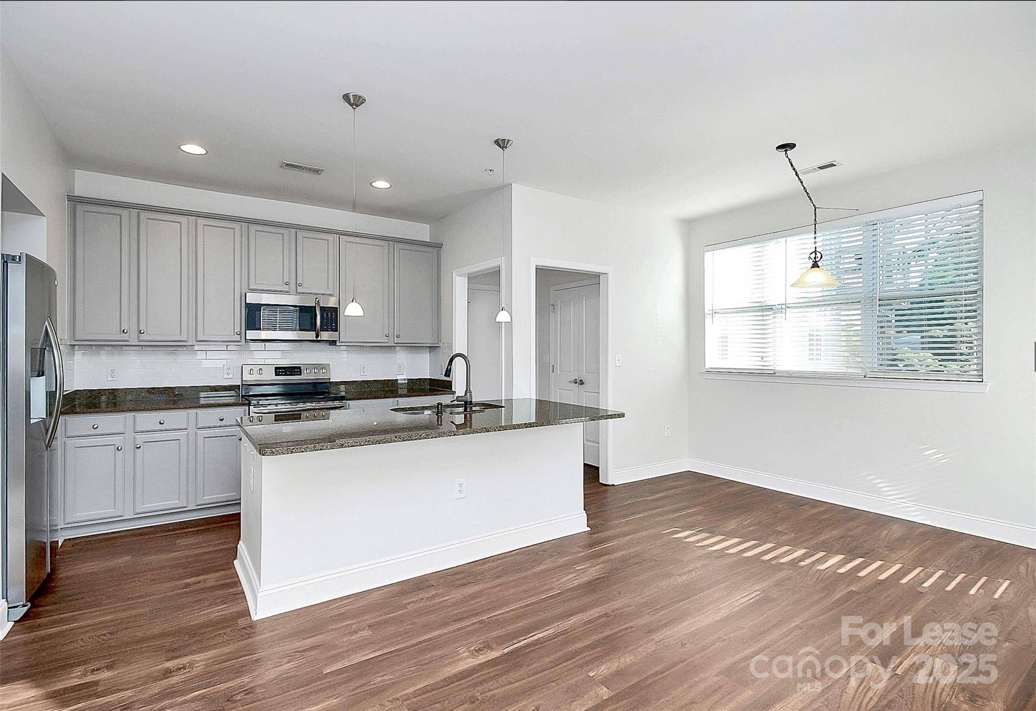 Charlotte, NC 28204,546 Oakland AVE #20