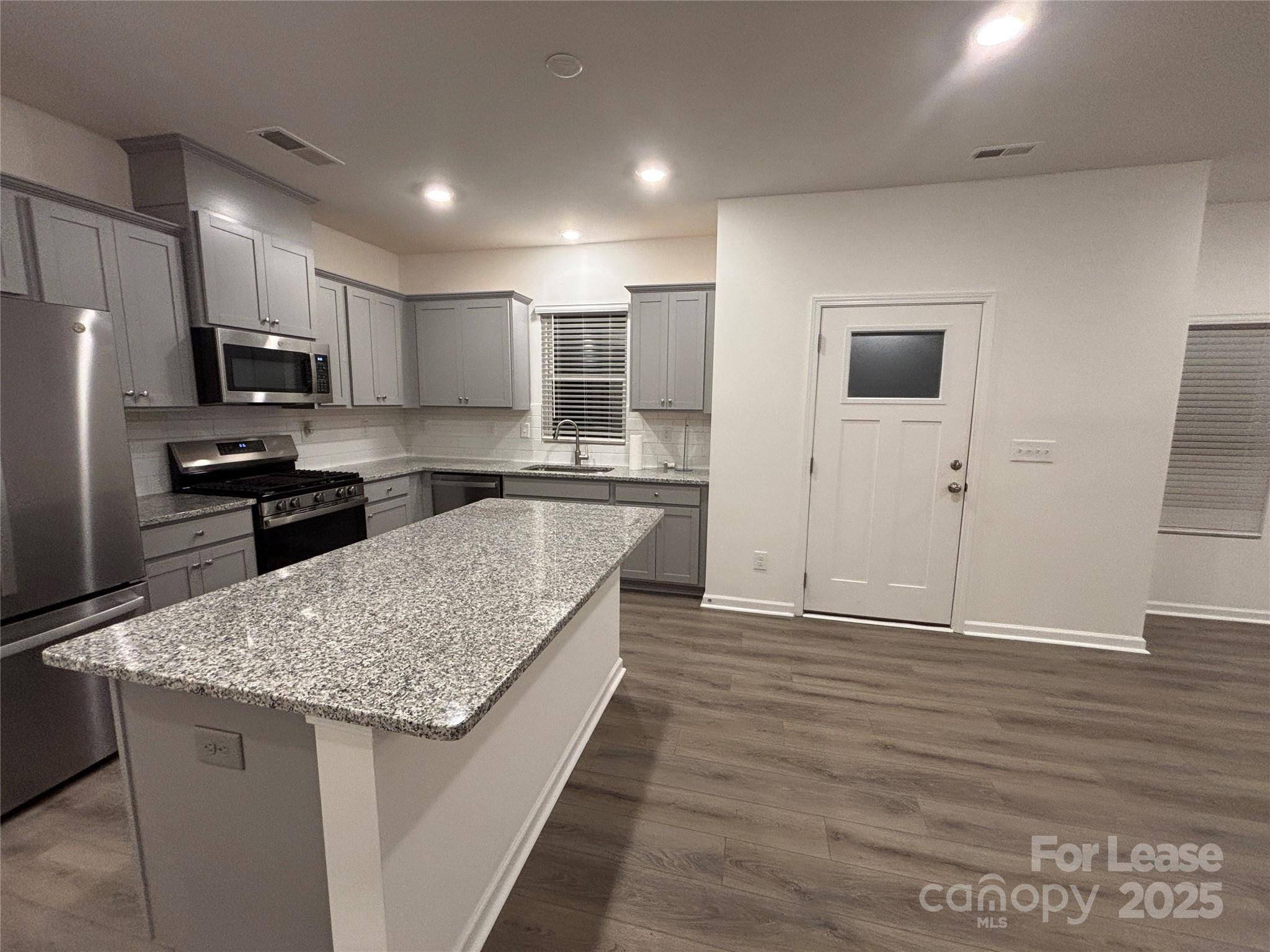 Charlotte, NC 28269,5034 Falstone DR