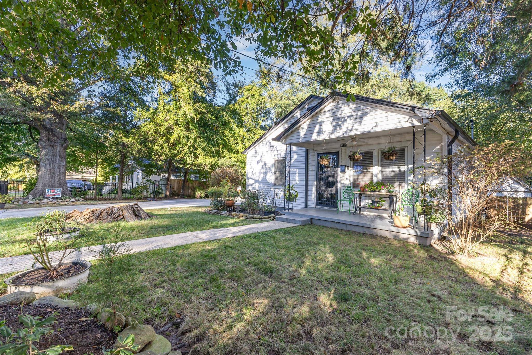 Gastonia, NC 28052,1216 N Ransom ST