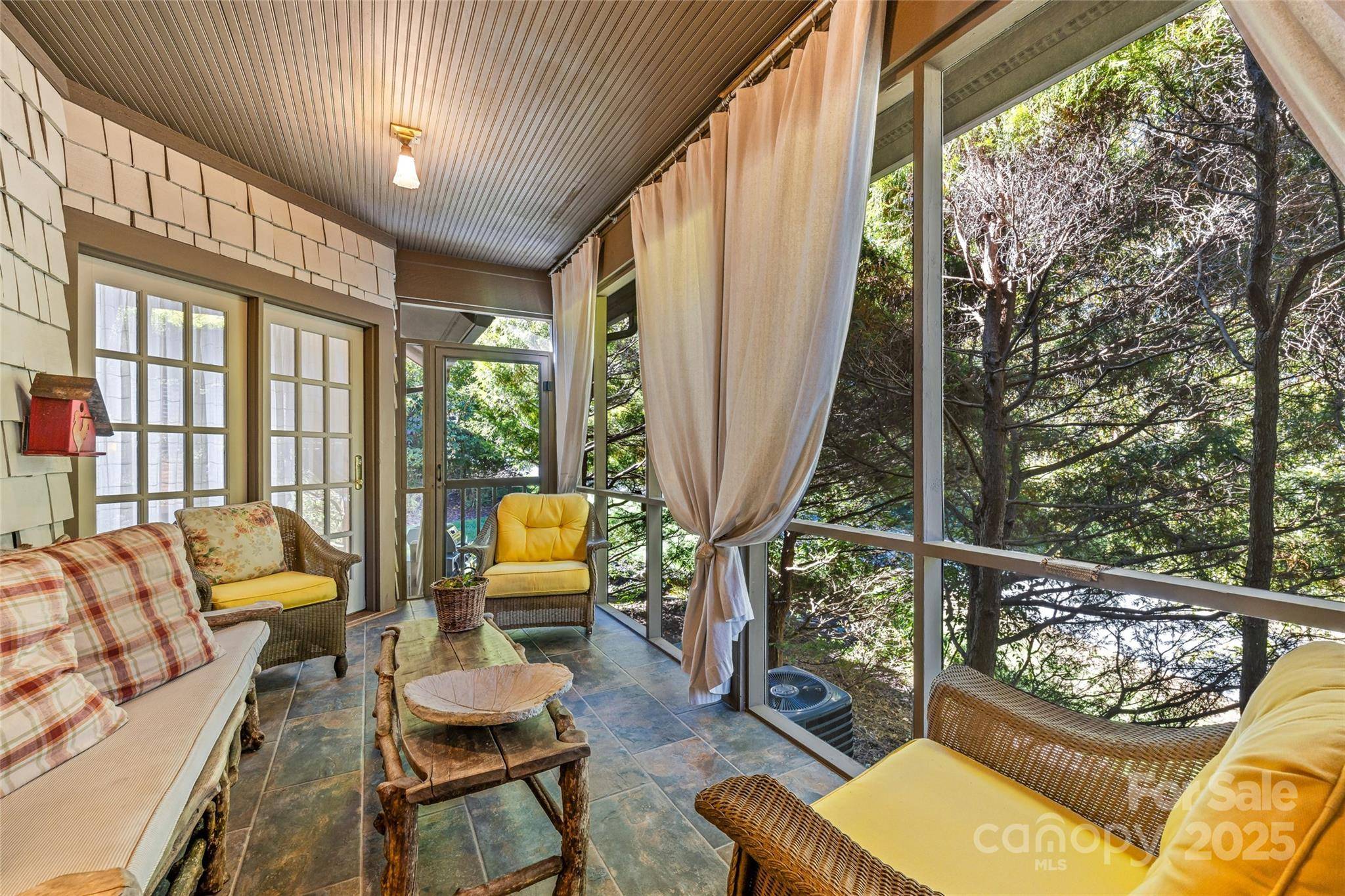 Hendersonville, NC 28739,4 Lacoste DR