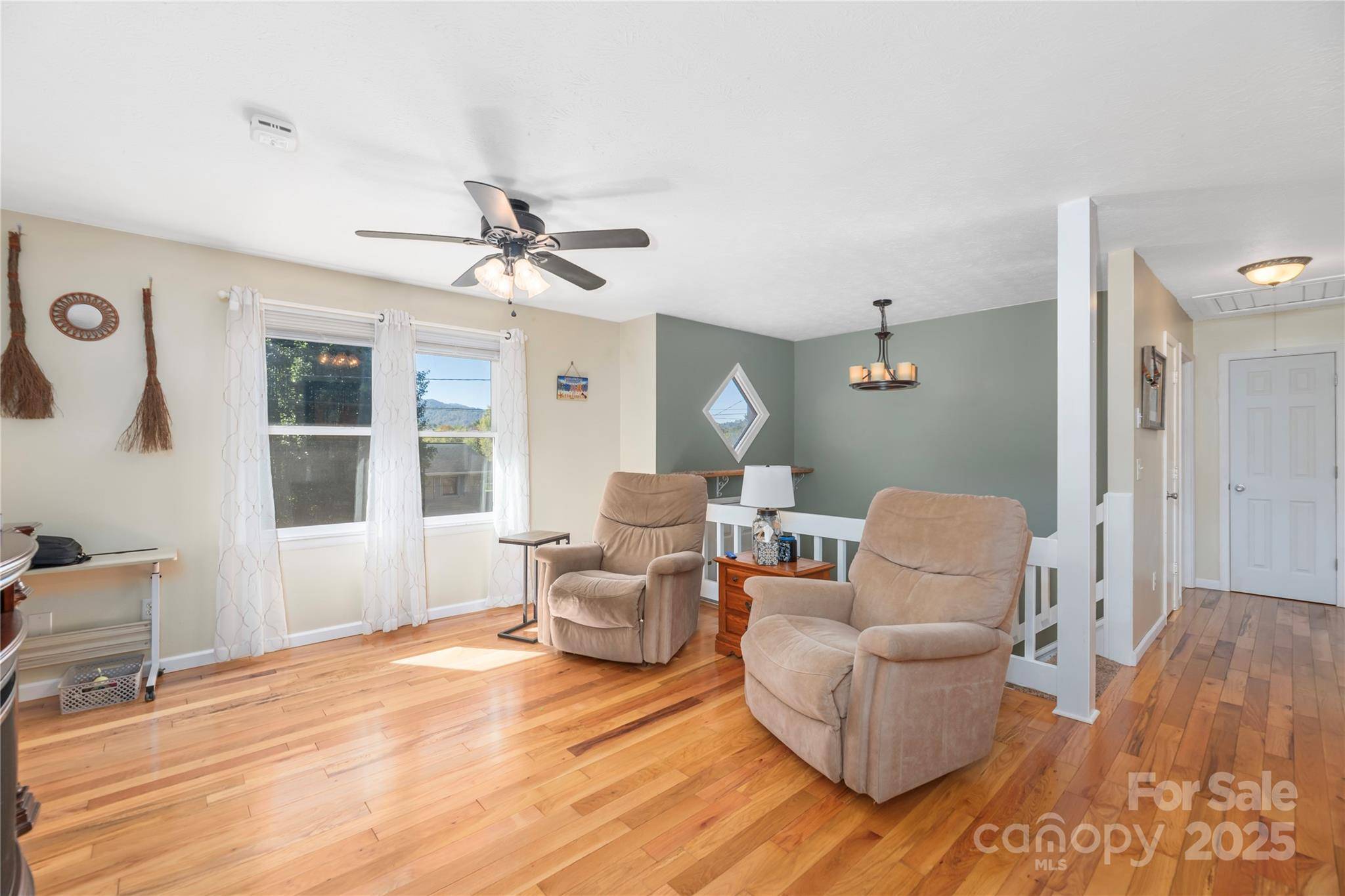 Clyde, NC 28721,29 Arrowhead RD