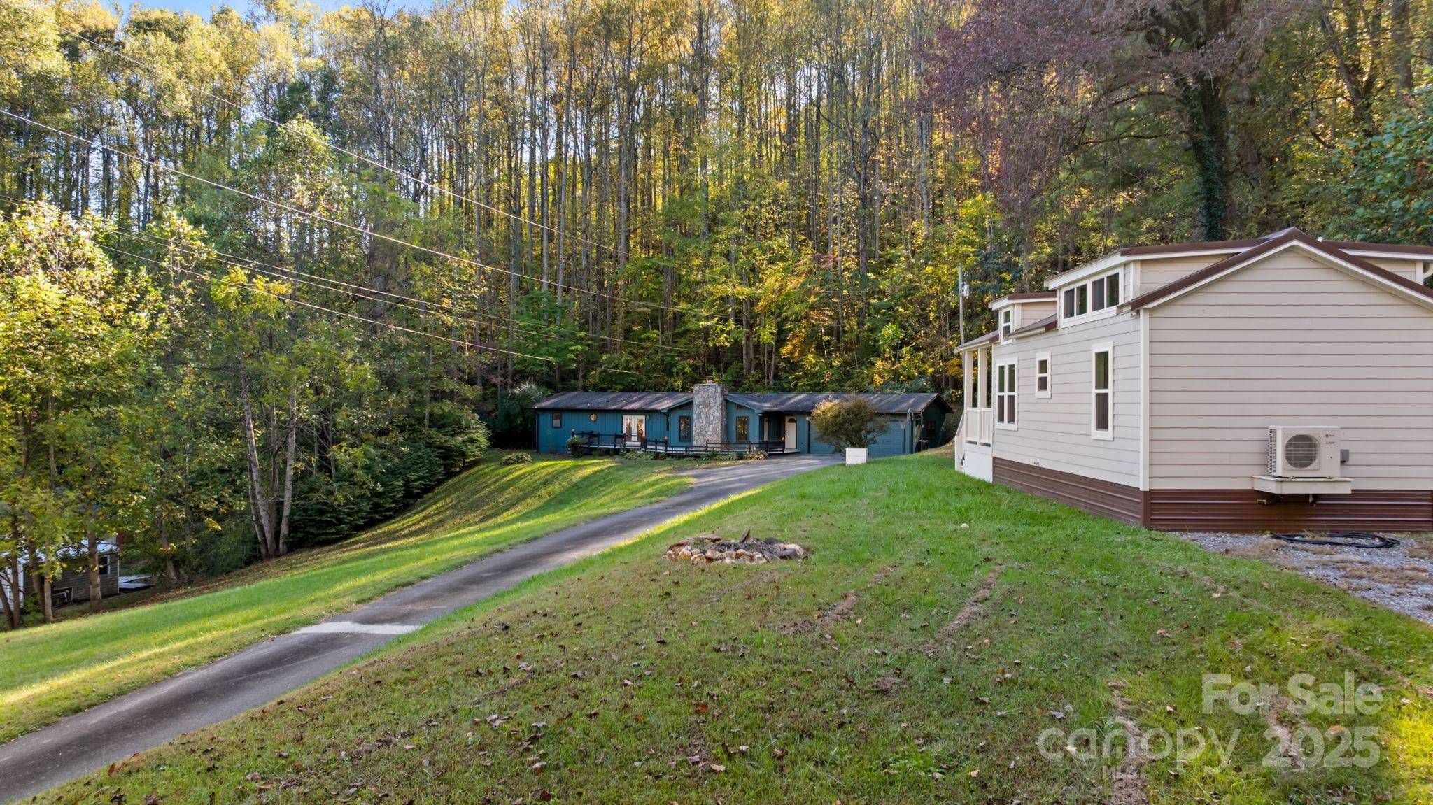 Sylva, NC 28779,619/621 Kitchens Branch RD