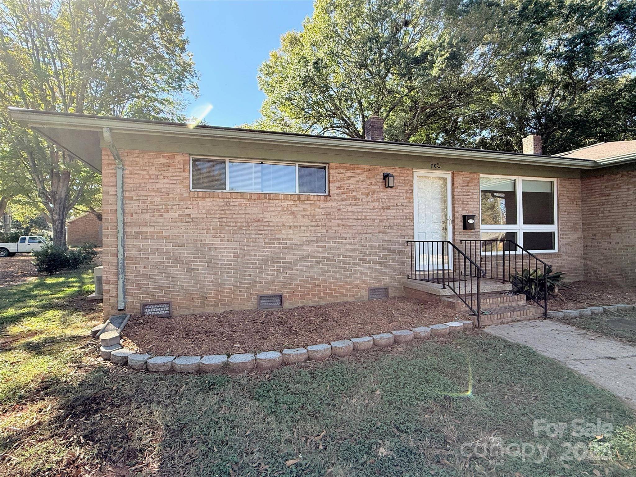 Shelby, NC 28150,703 Westover TER