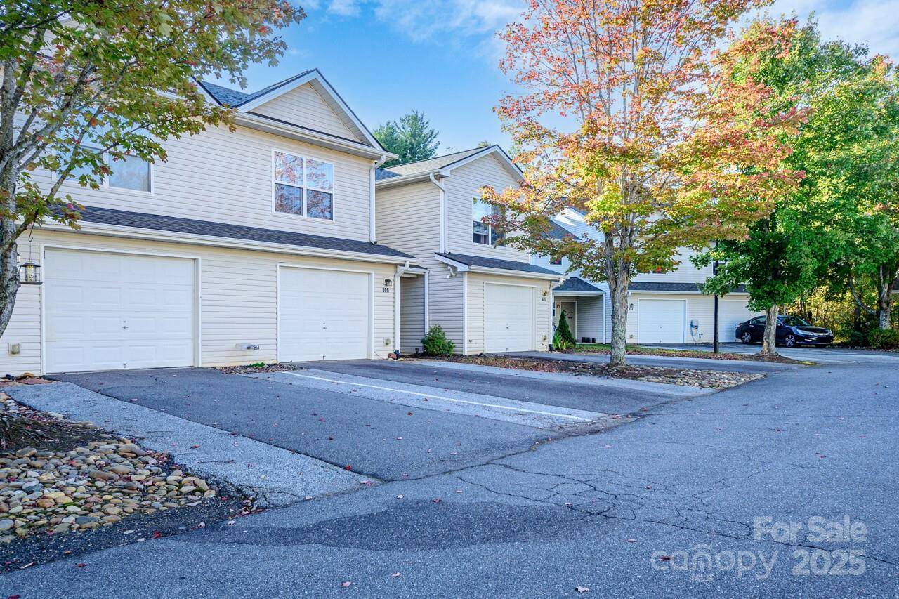 Arden, NC 28704,606 Olde Covington WAY