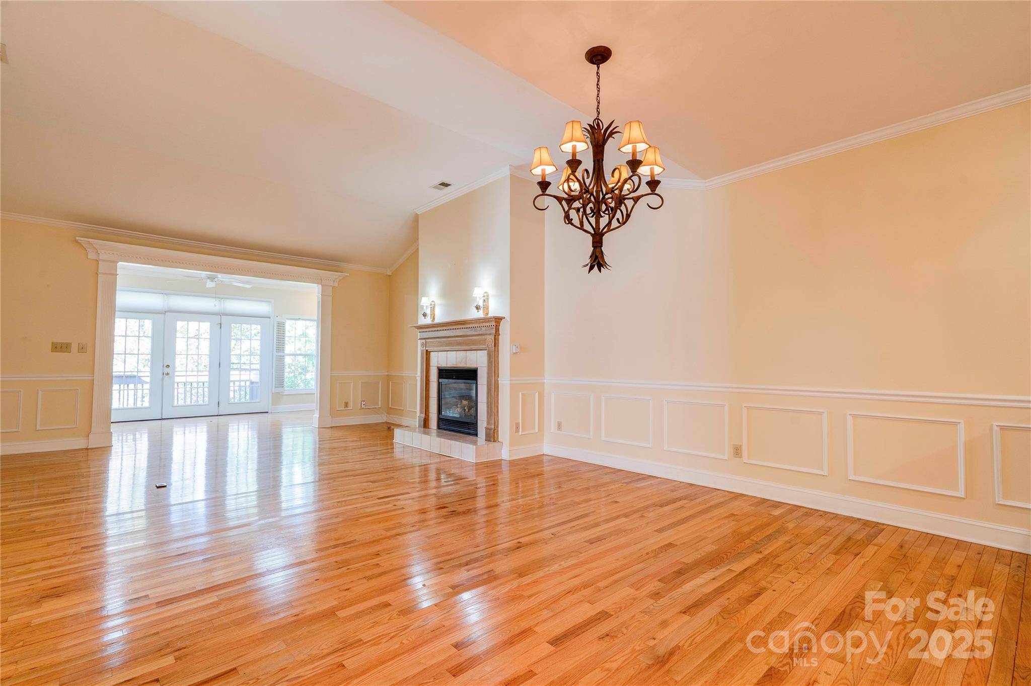Shelby, NC 28150,110 Columns CIR