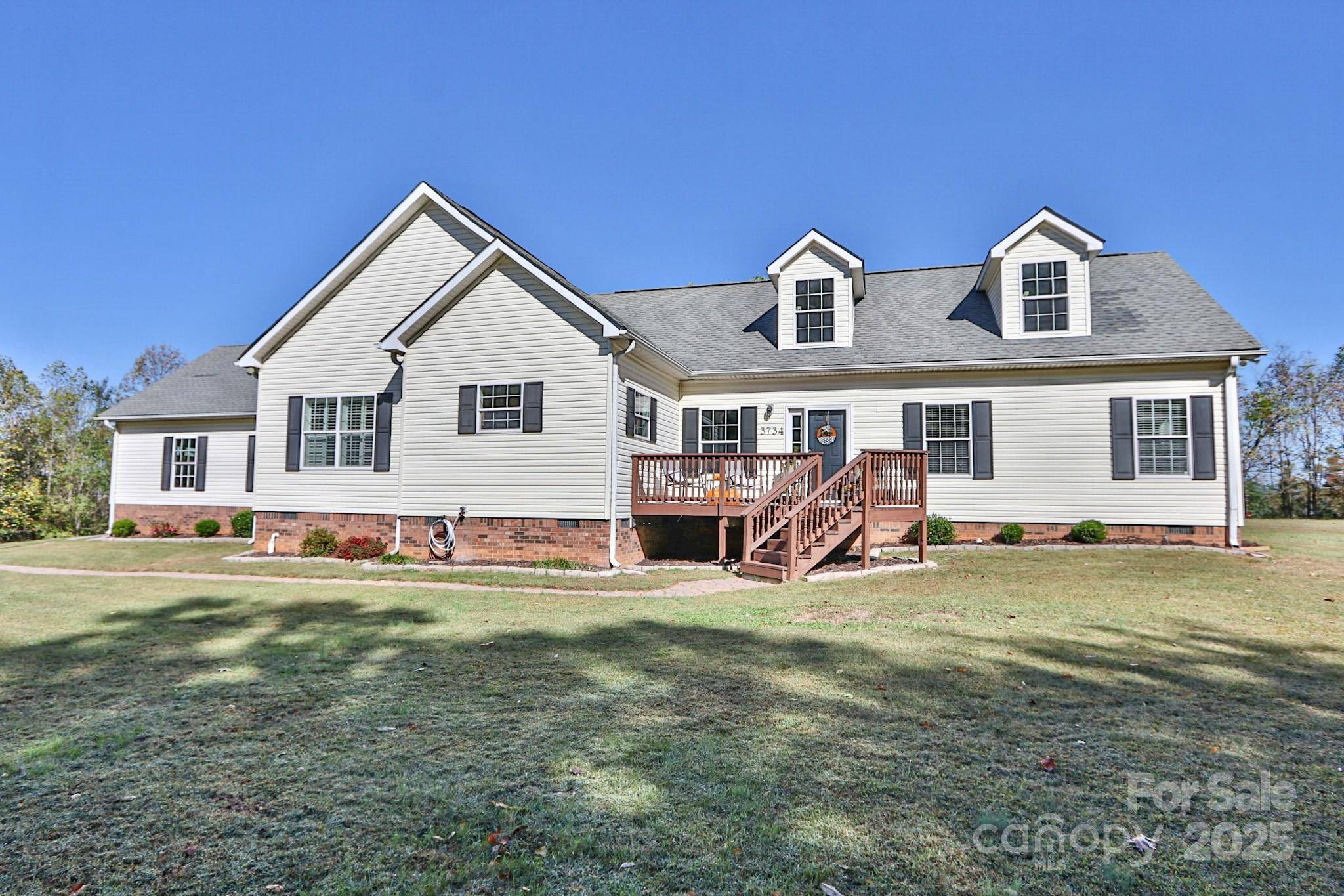 Hamptonville, NC 27020,3734 Westwood RD