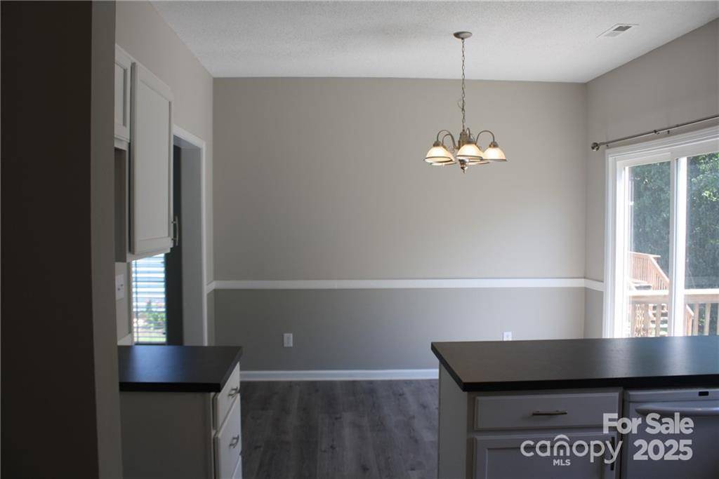 Charlotte, NC 28215,8412 Bristol Ford PL