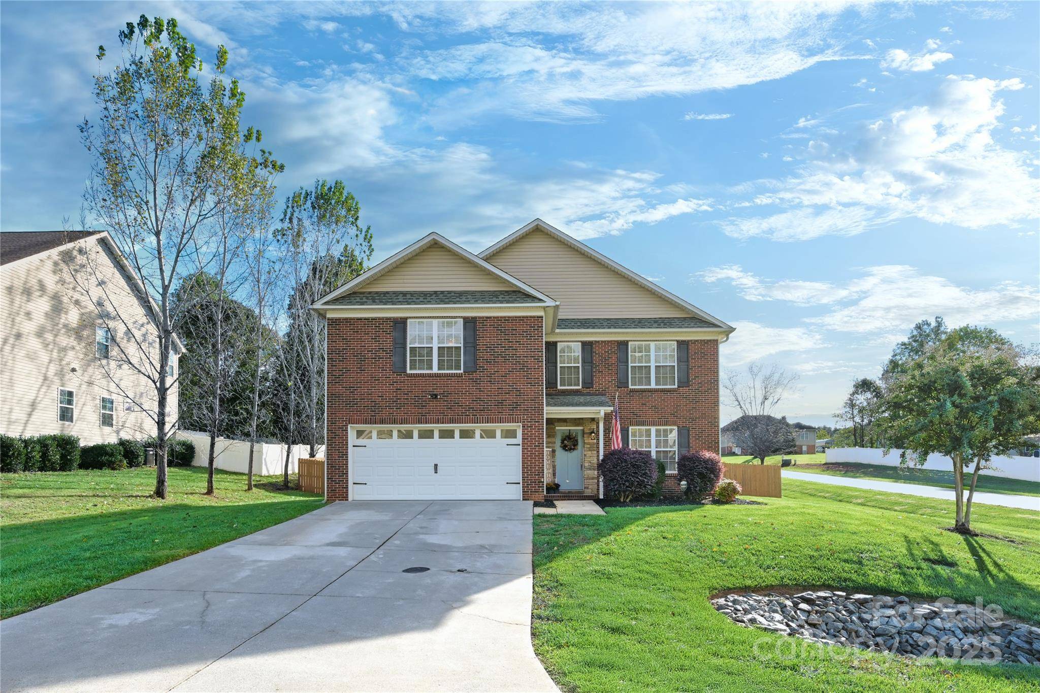 Walkertown, NC 27051,305 High Knoll DR