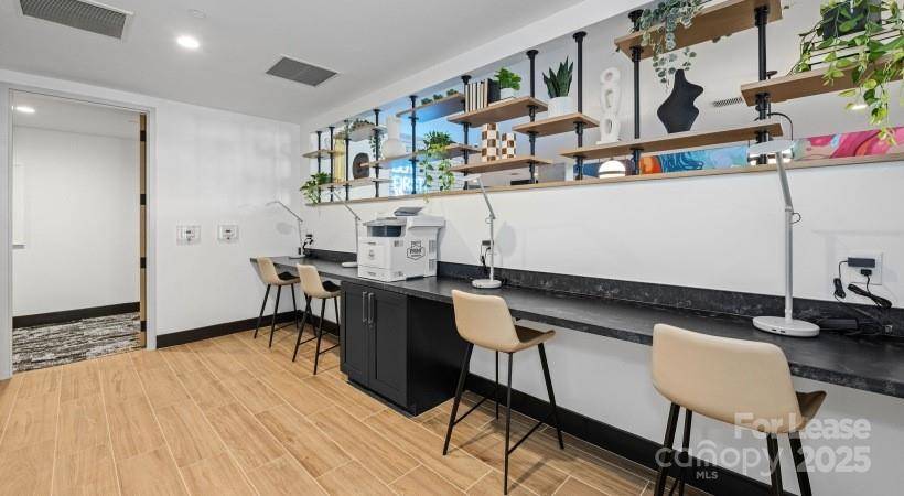 Charlotte, NC 28217,4312 Yancey RD #B2