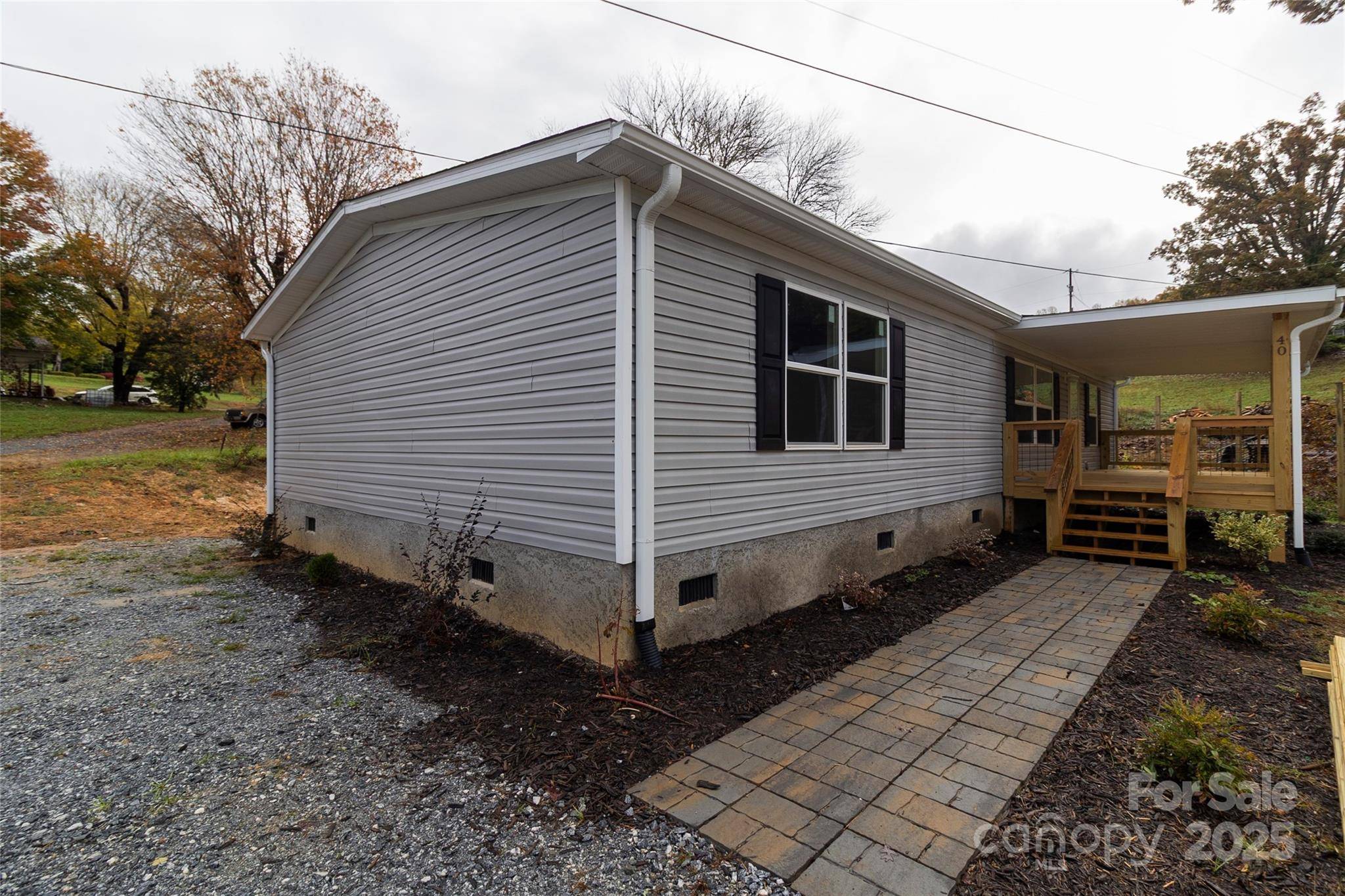 Sylva, NC 28779,40 Champion LN