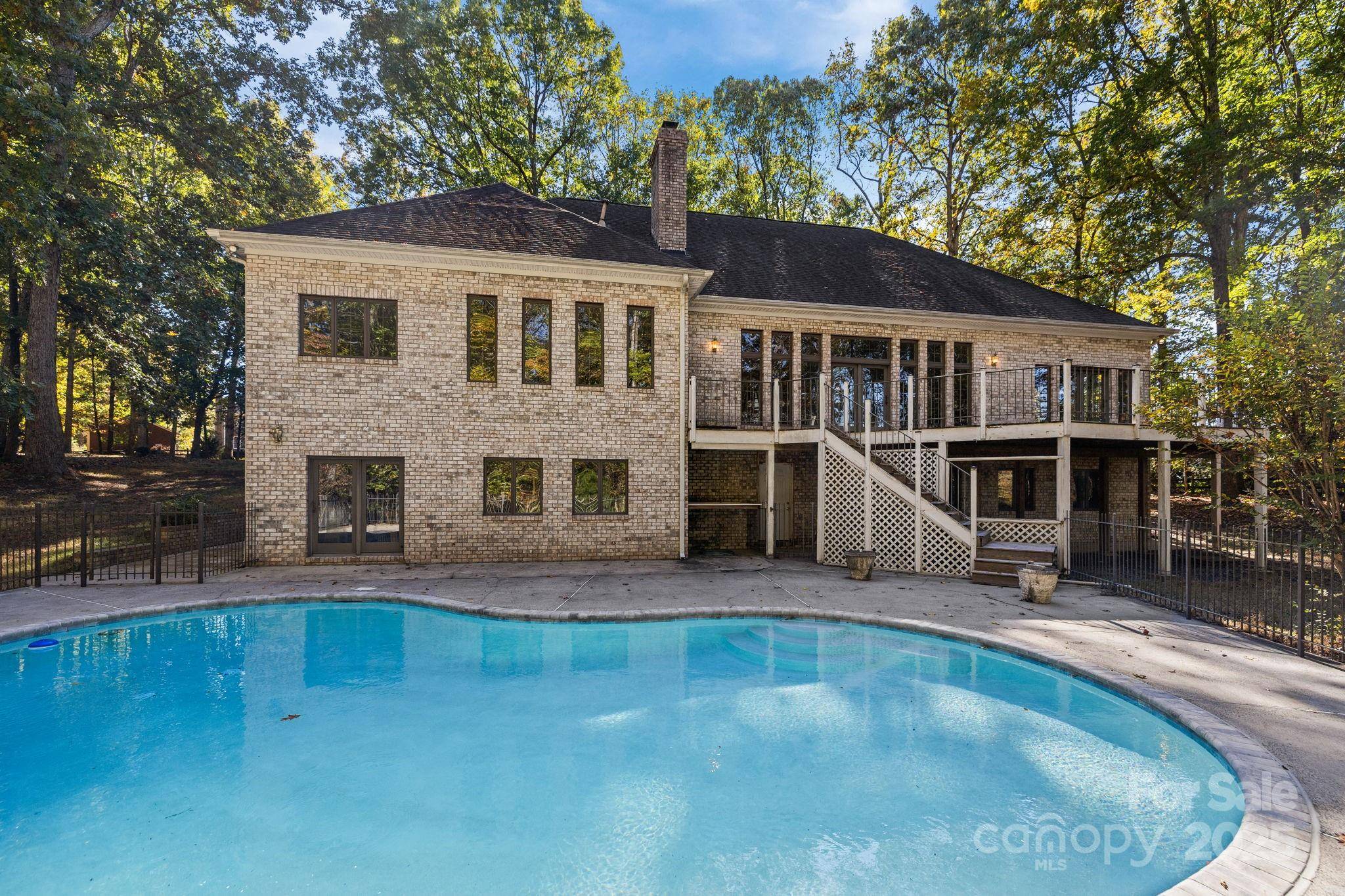 Charlotte, NC 28278,14816 Lonesome Oak CIR