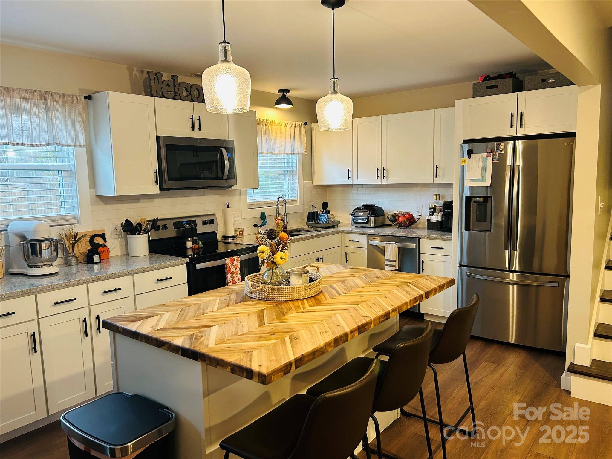 Morganton, NC 28655,303 Kela DR